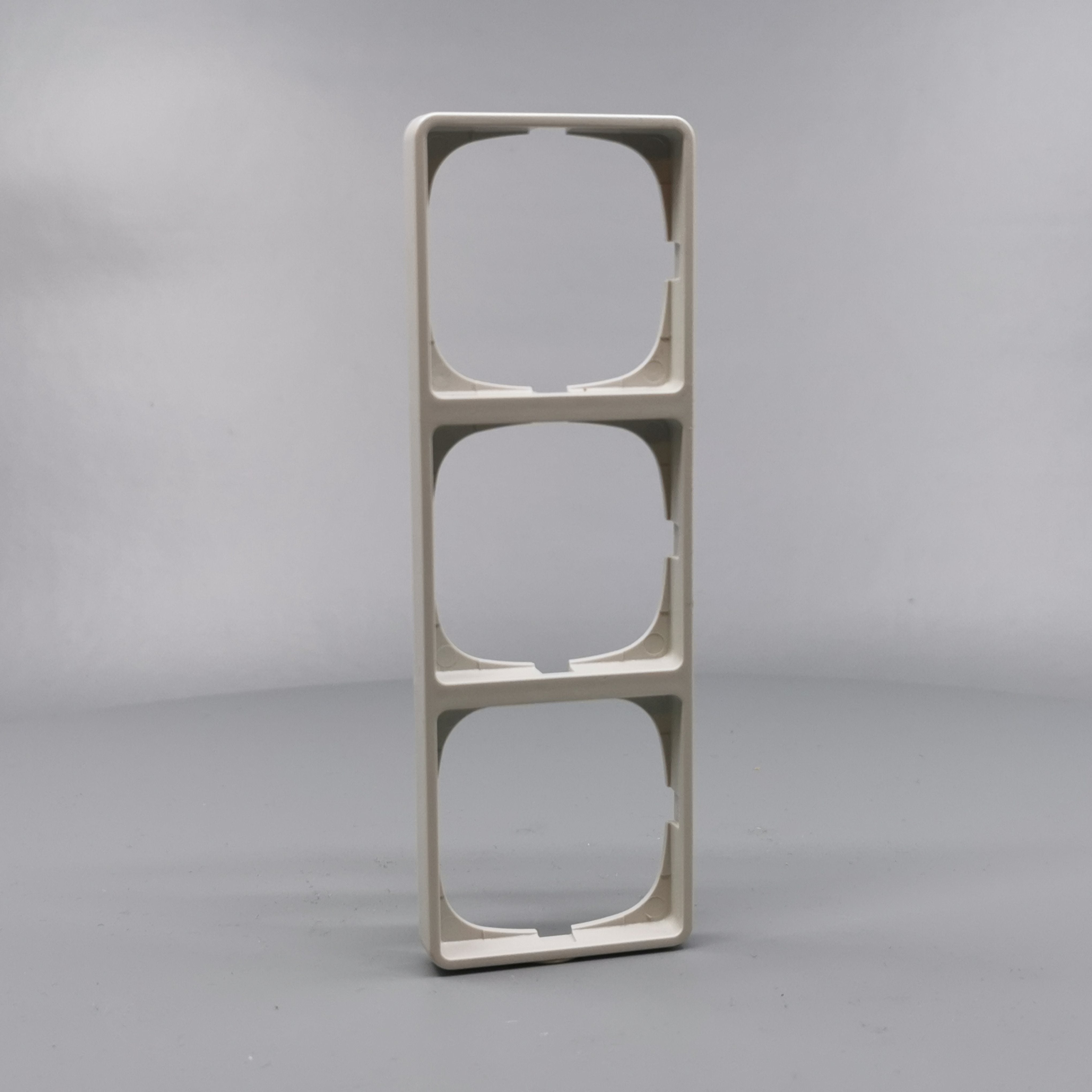 LK Fuga ramme Baseline 50 3m - lysegrå