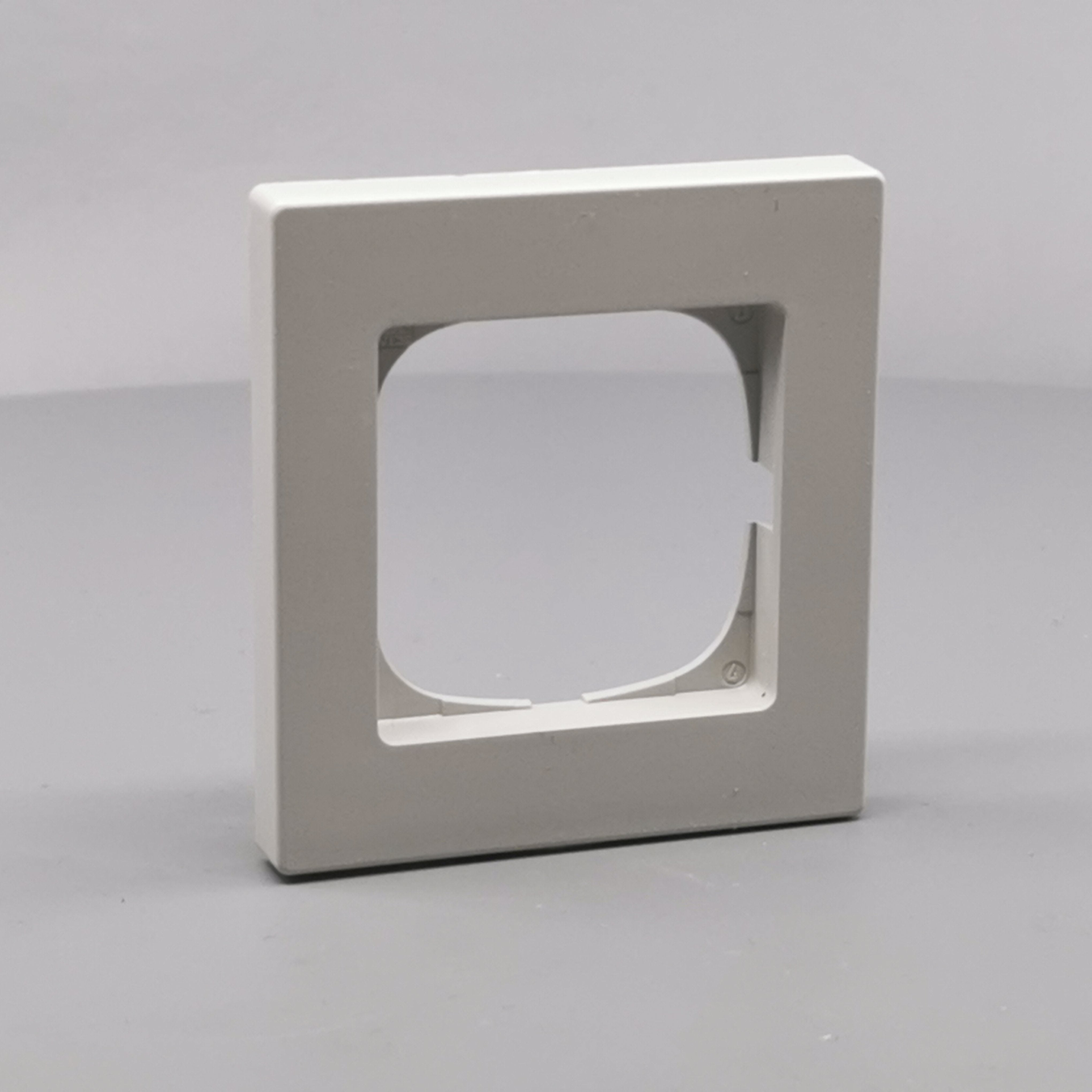 LK Fuga ramme Baseline 68 1m - lysegrå