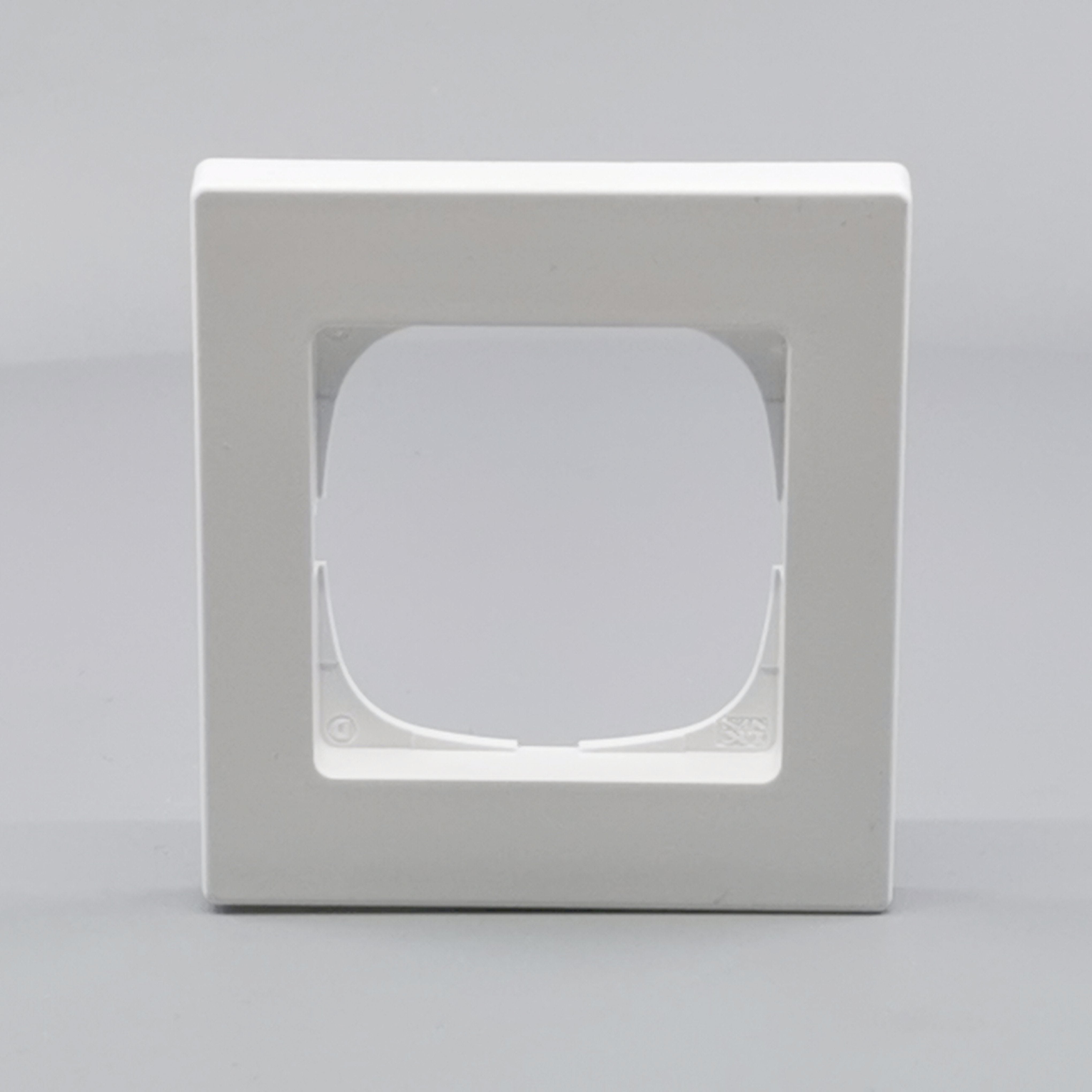 LK Fuga ramme Baseline 68 1m - hvid