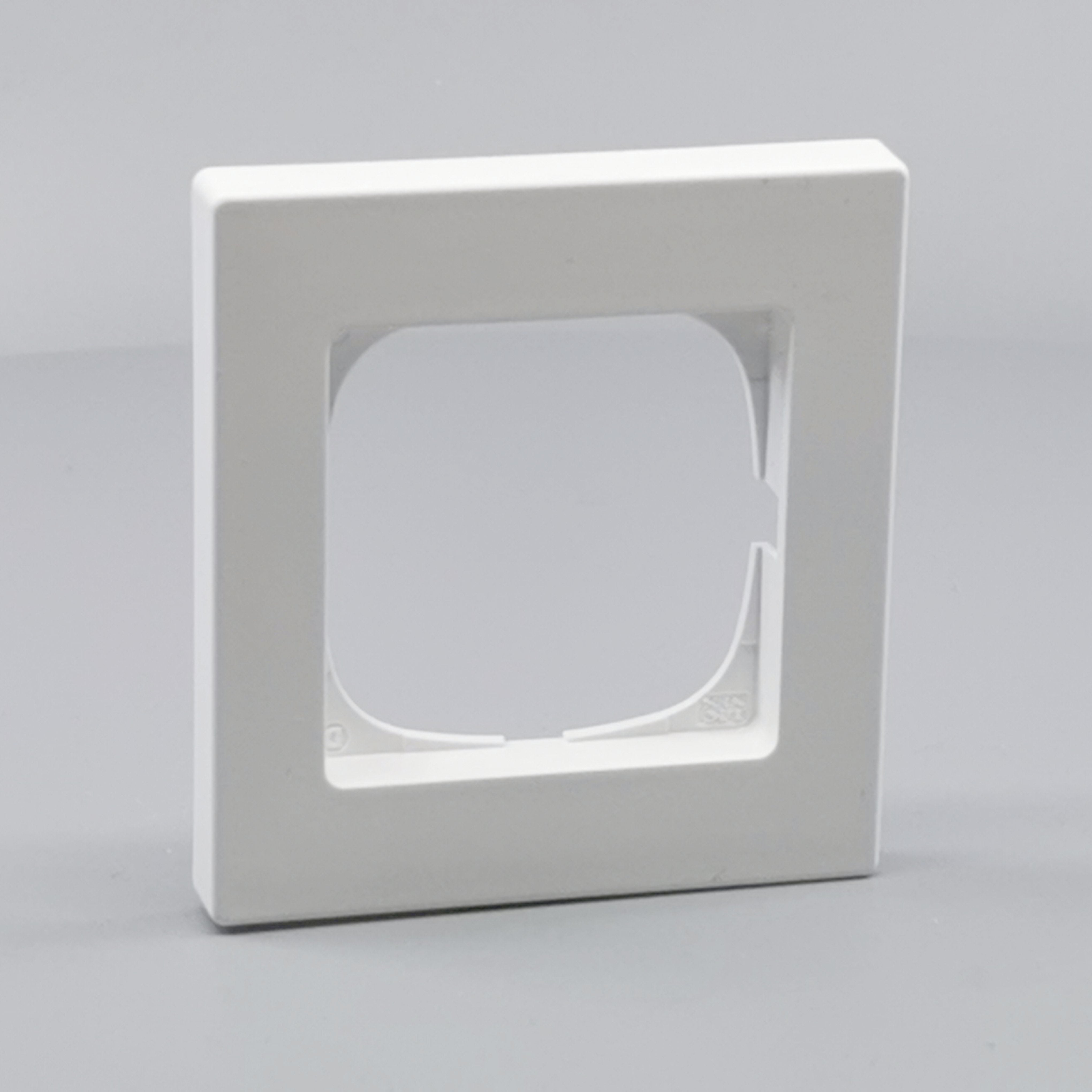 LK Fuga ramme Baseline 68 1m - hvid