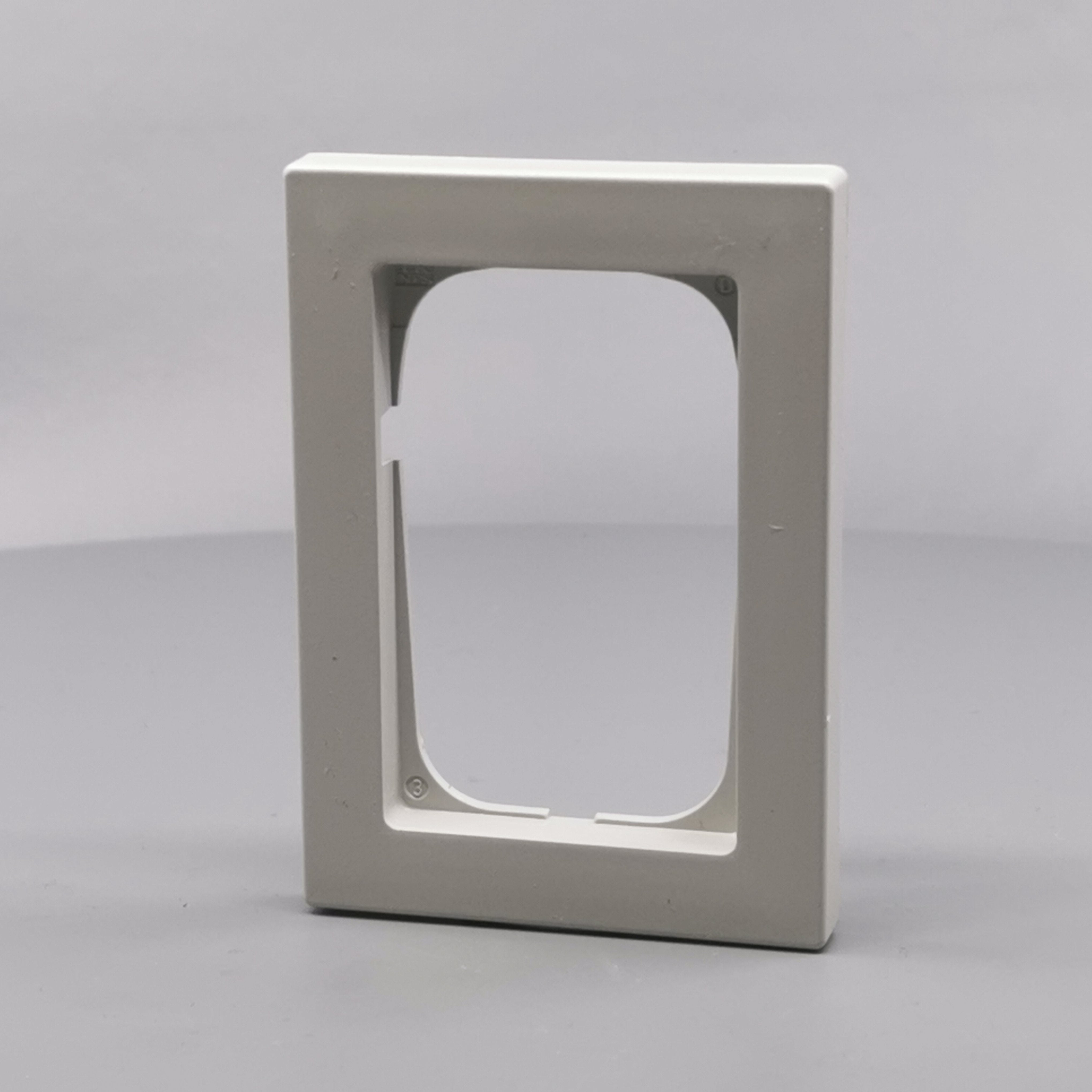 LK Fuga ramme Baseline 68 1½m symmetrisk - lysegrå