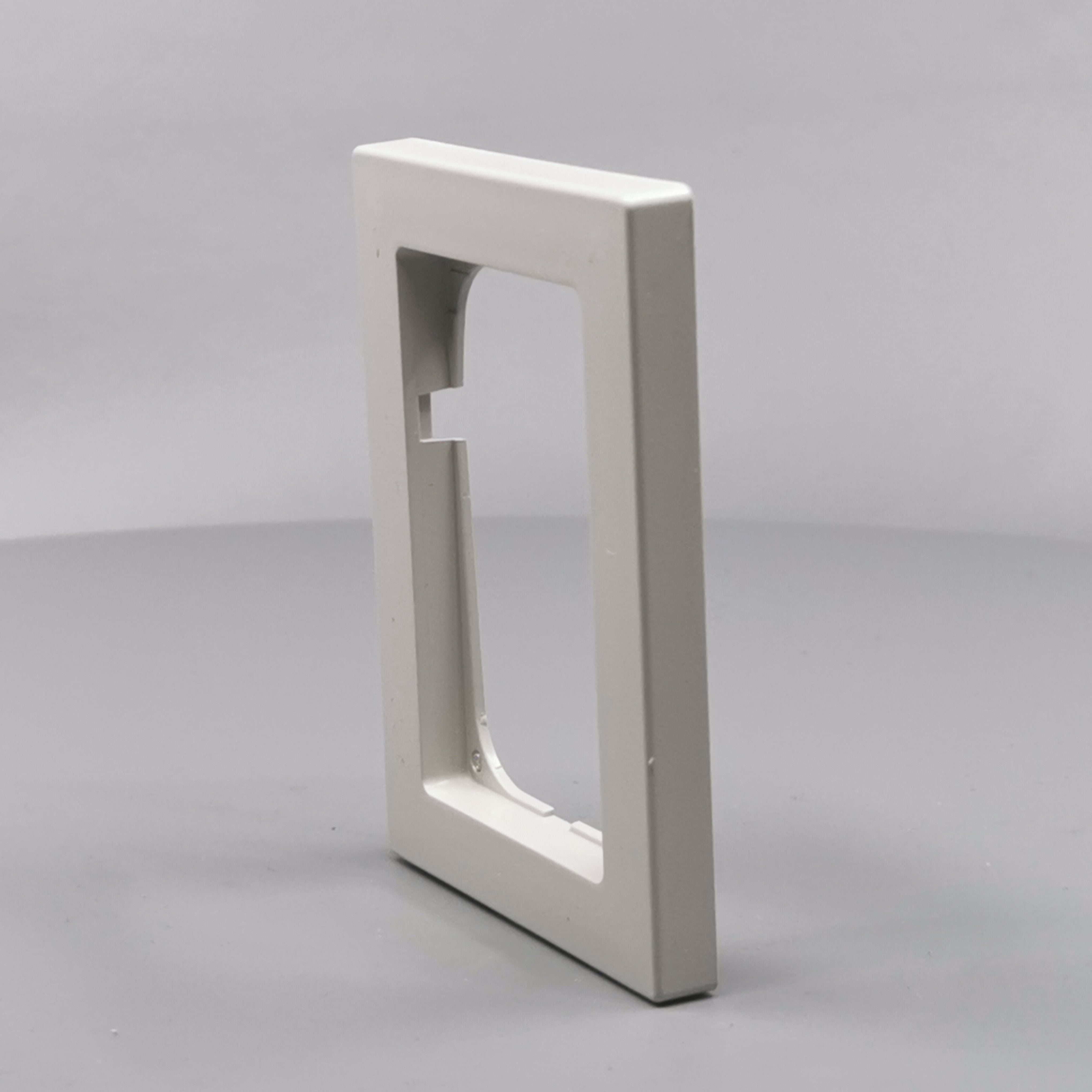 LK Fuga ramme Baseline 68 1½m symmetrisk - lysegrå