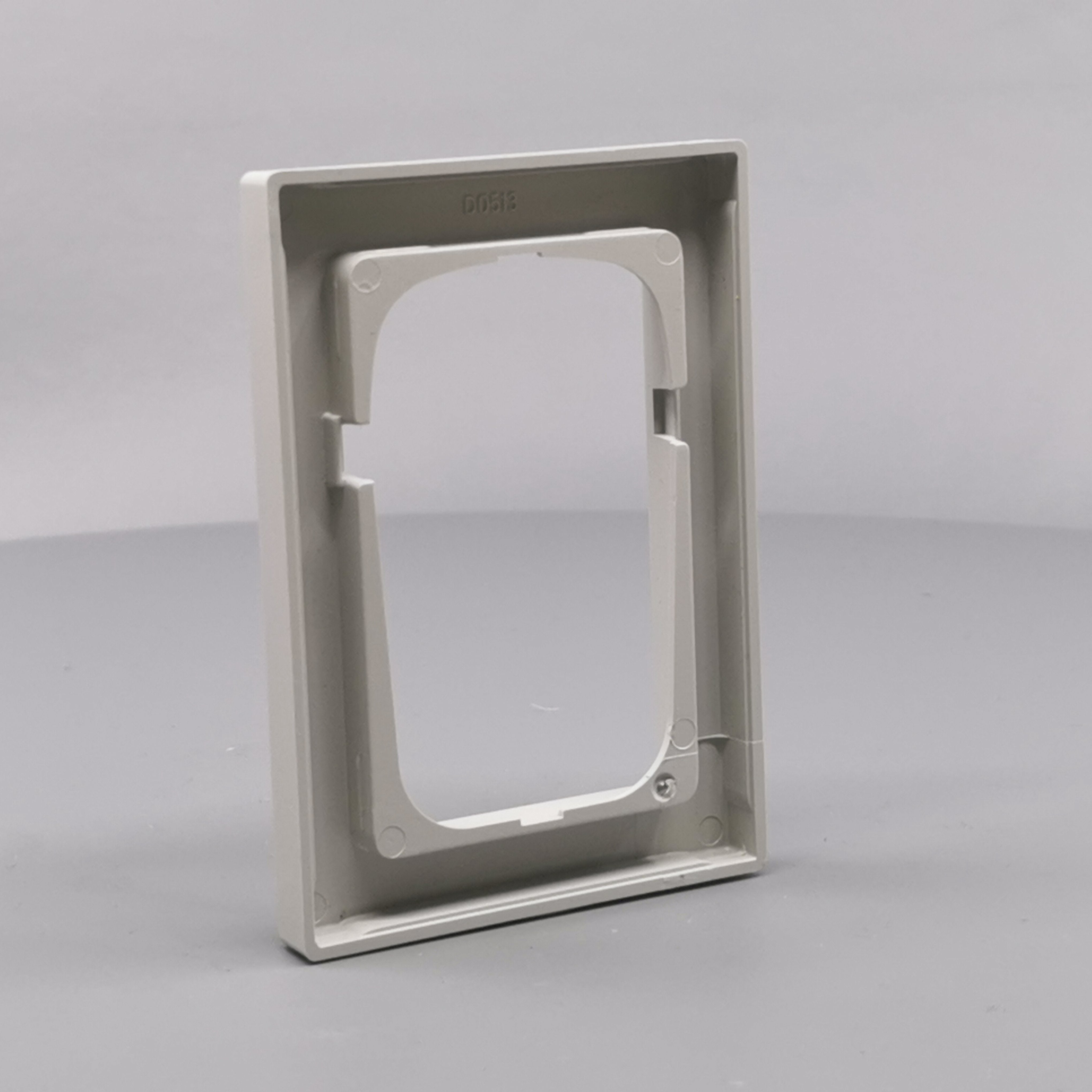 LK Fuga ramme Baseline 68 1½m symmetrisk - lysegrå