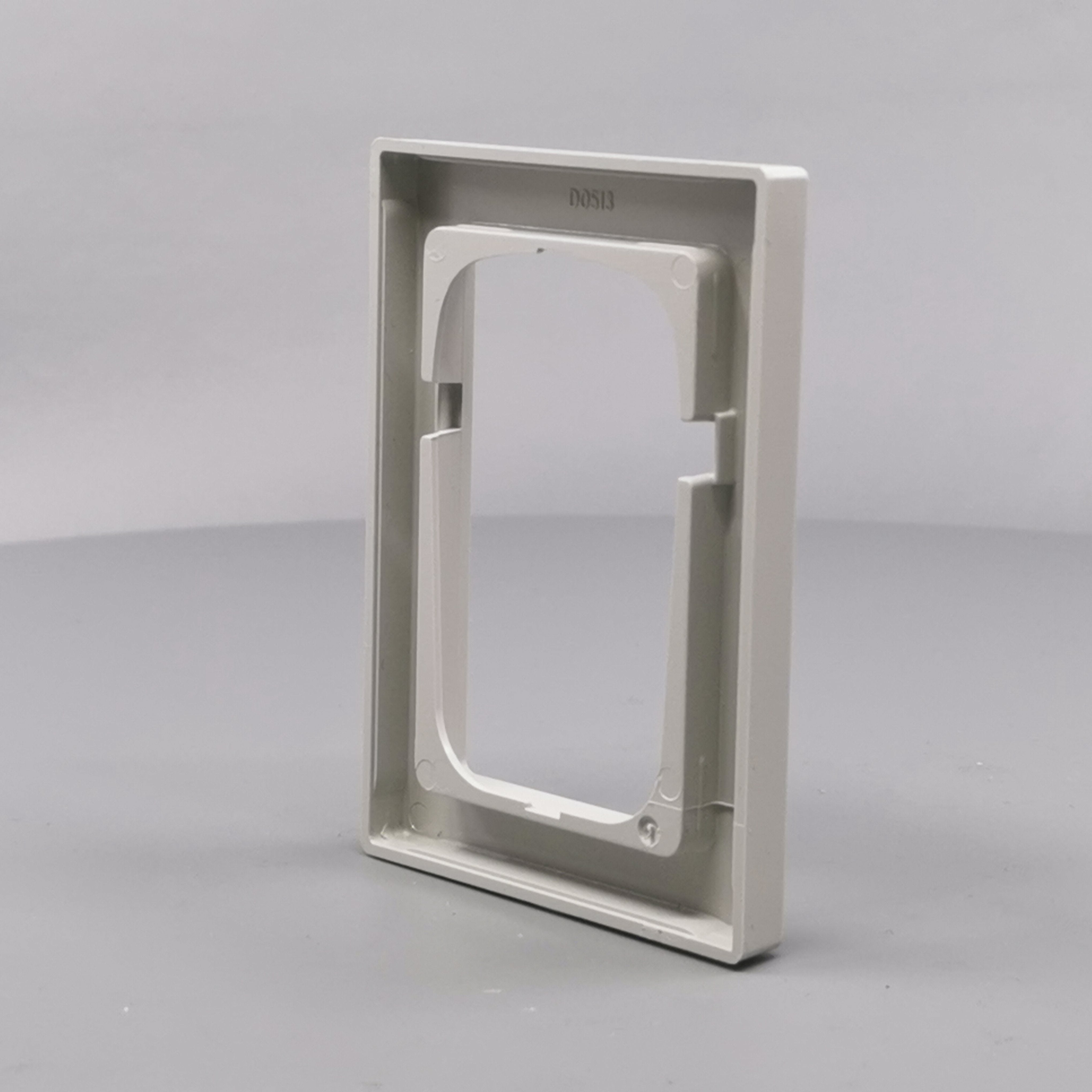 LK Fuga ramme Baseline 68 1½m symmetrisk - lysegrå