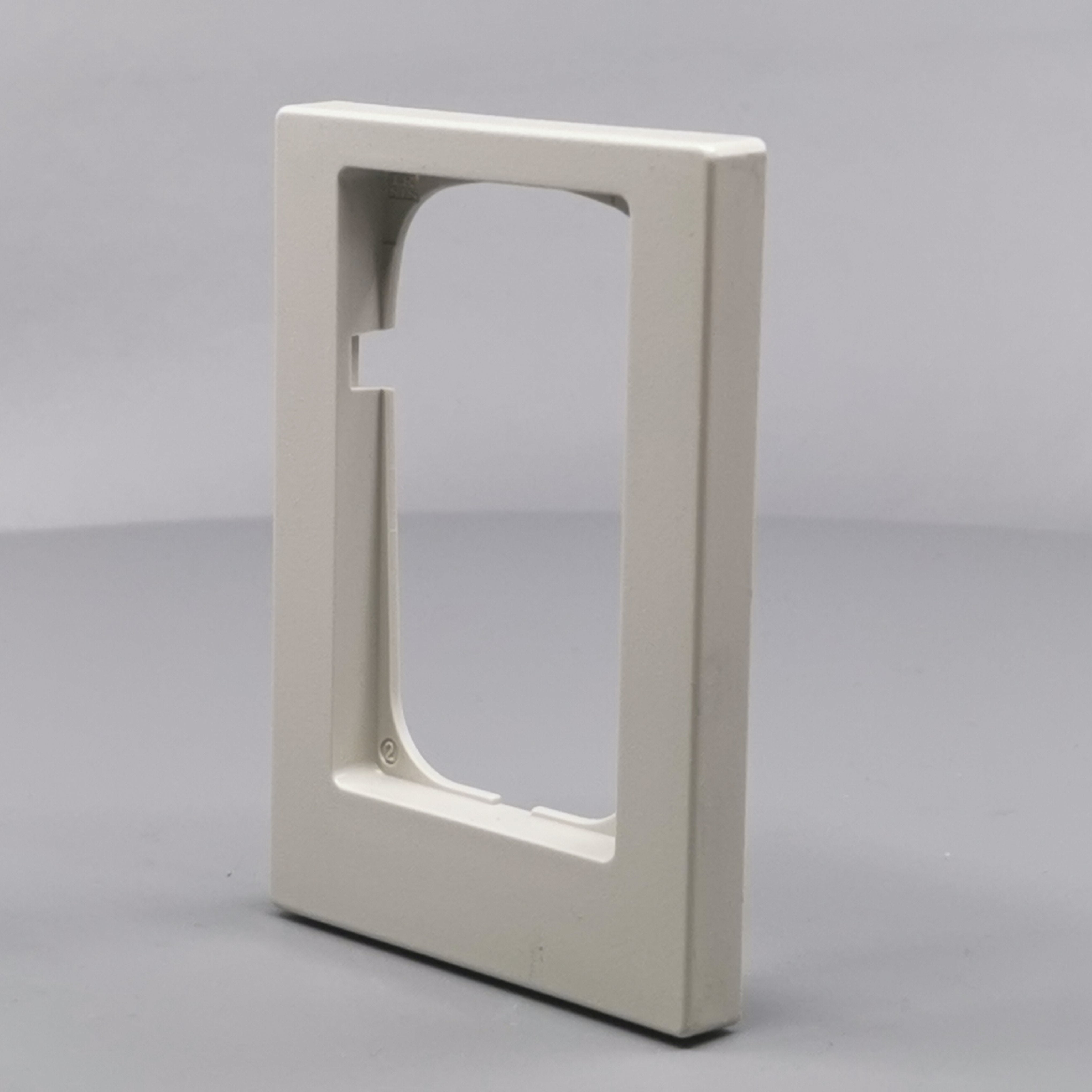 LK Fuga ramme Baseline 68 1½m asymmetrisk - lysegrå