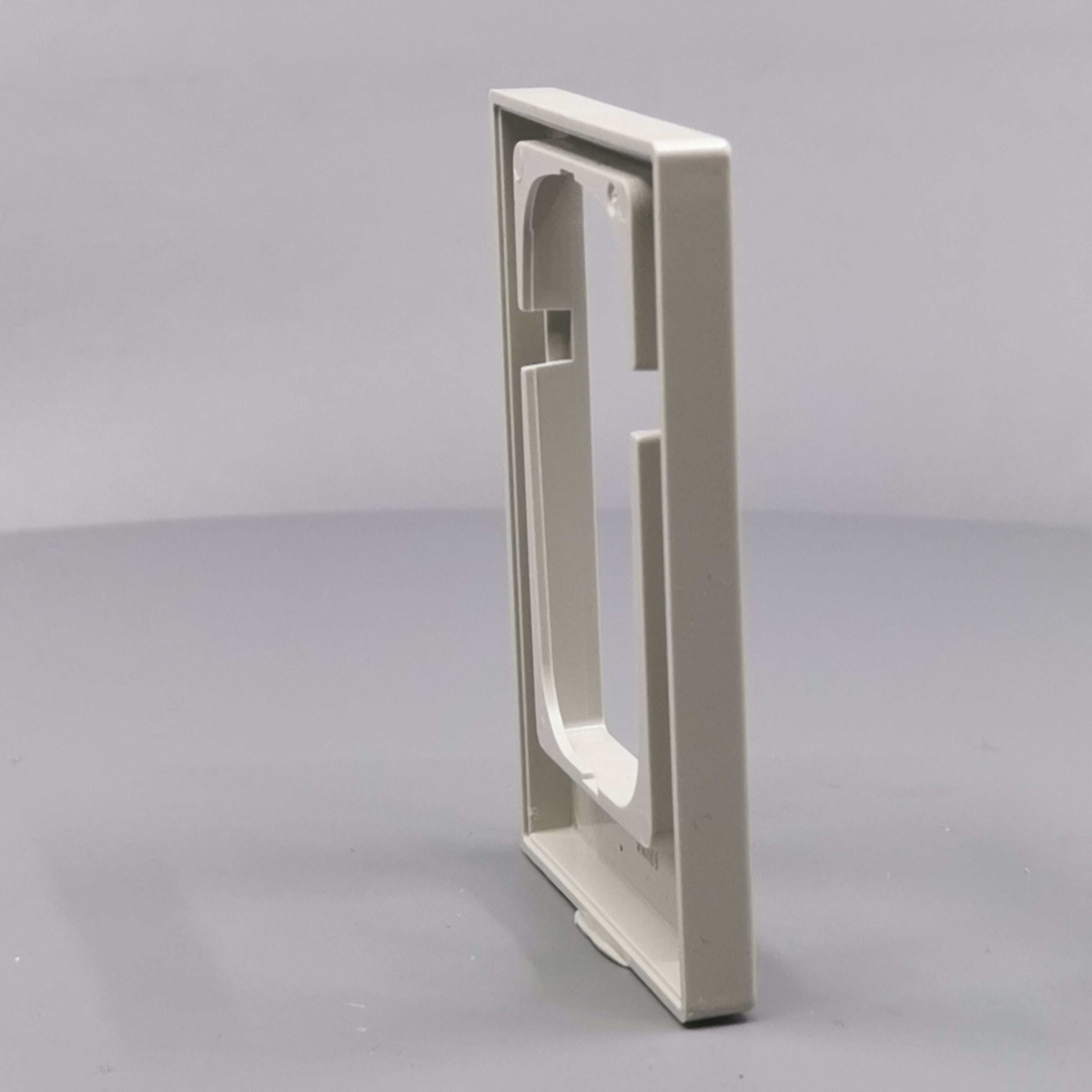 LK Fuga ramme Baseline 68 1½m asymmetrisk - lysegrå