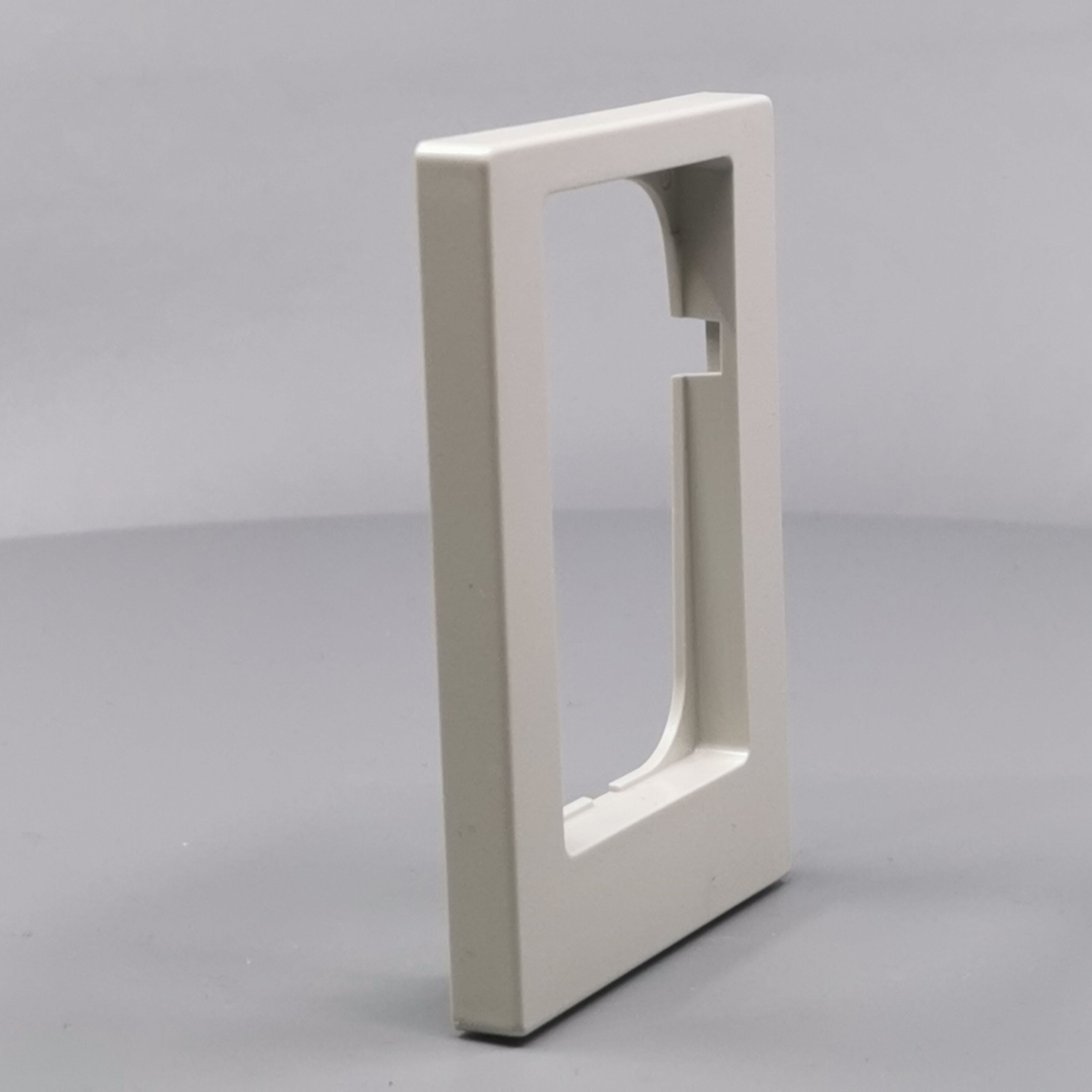 LK Fuga ramme Baseline 68 1½m asymmetrisk - lysegrå