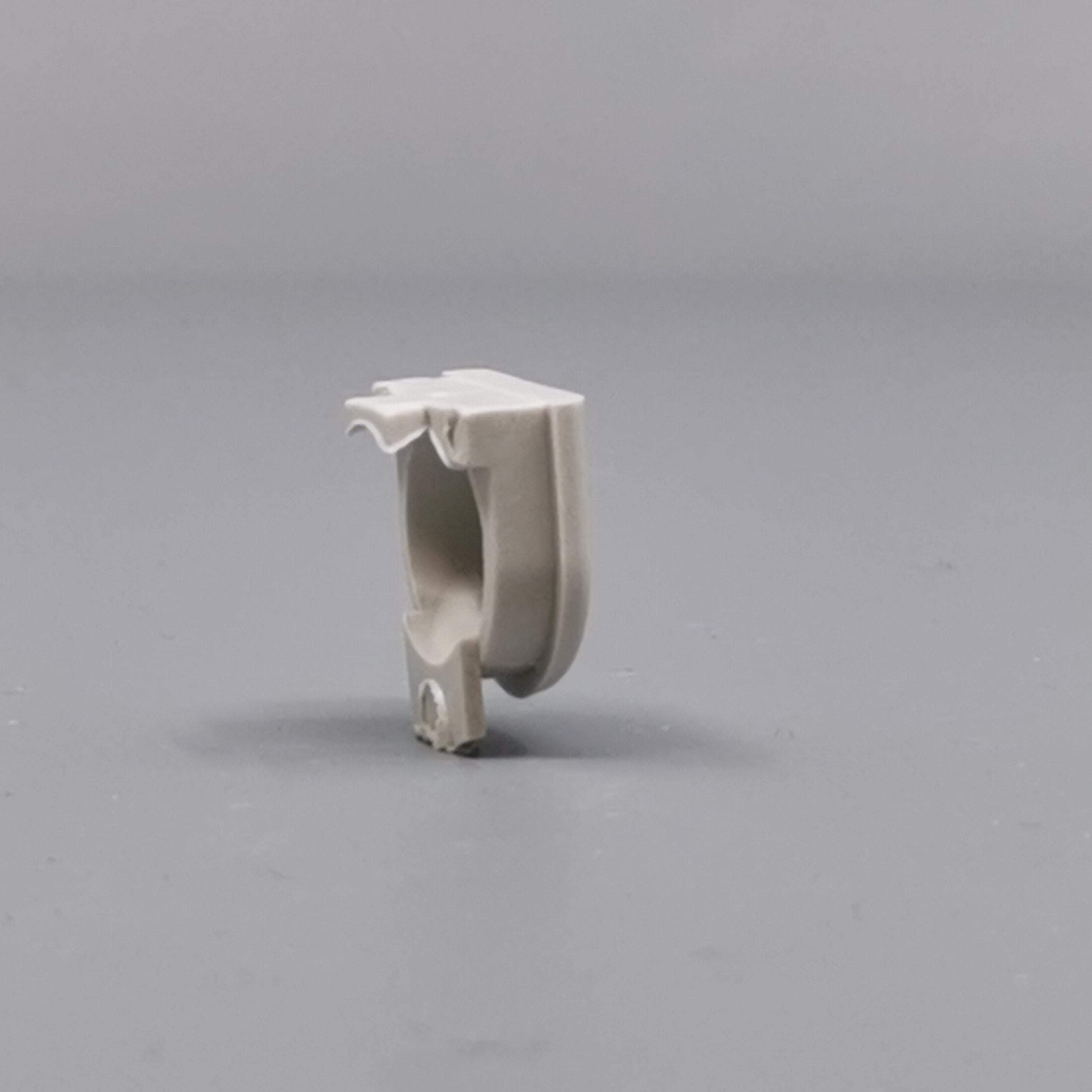 Plasttylle for rund kabel lysegrå