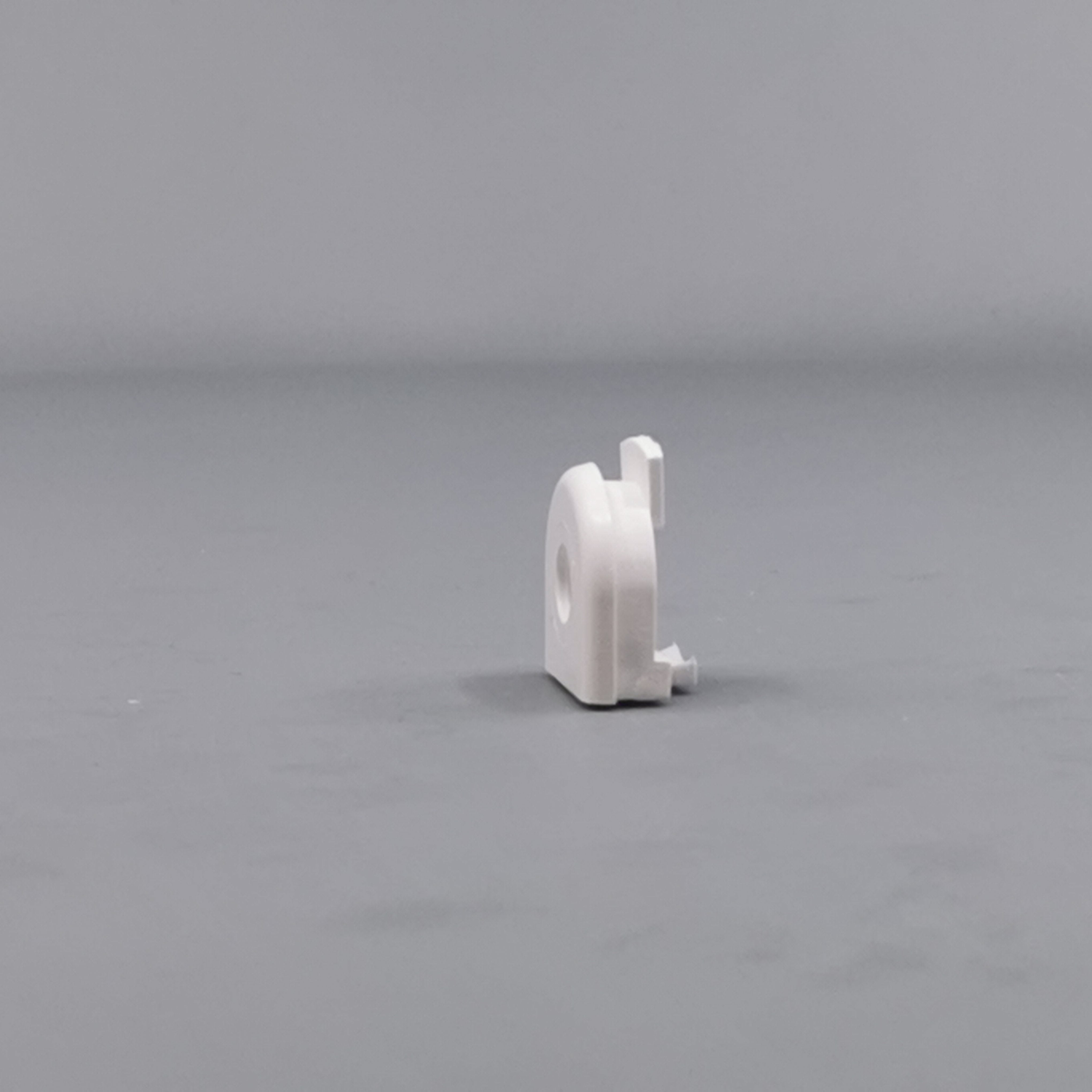 Plasttylle for rund kabel hvid