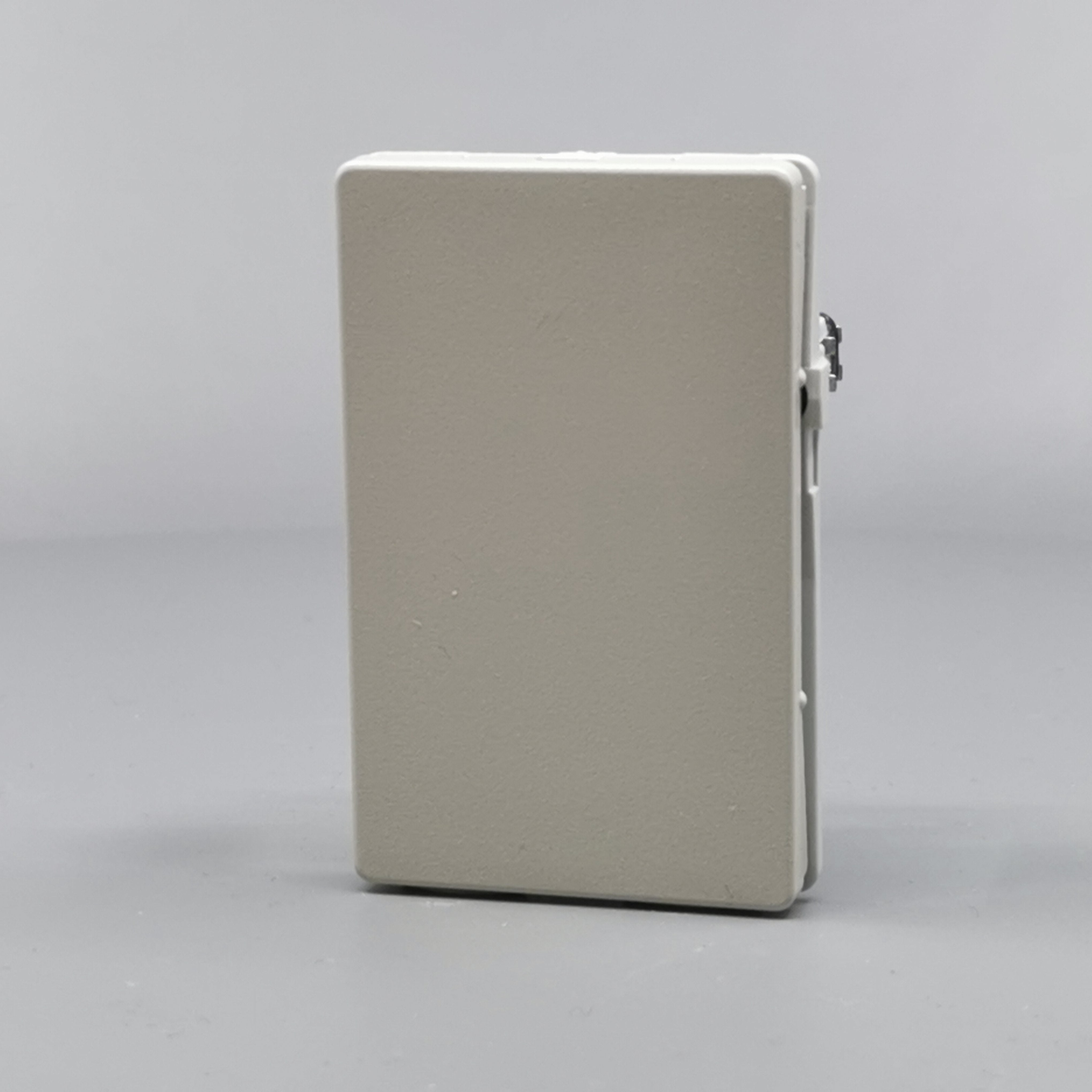 Fuga 1½ modul blænddæksel lysegrå