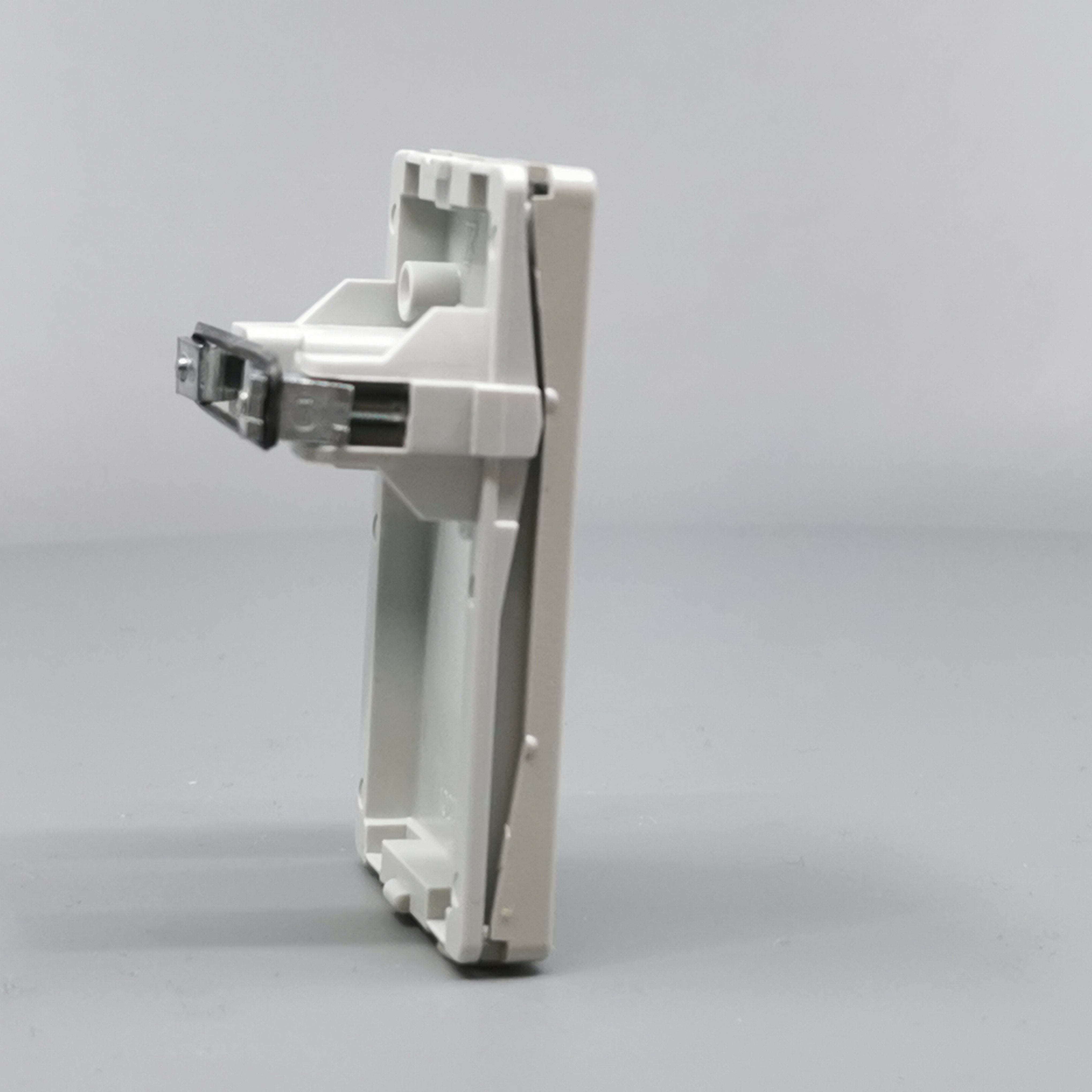 Fuga 1½ modul blænddæksel lysegrå