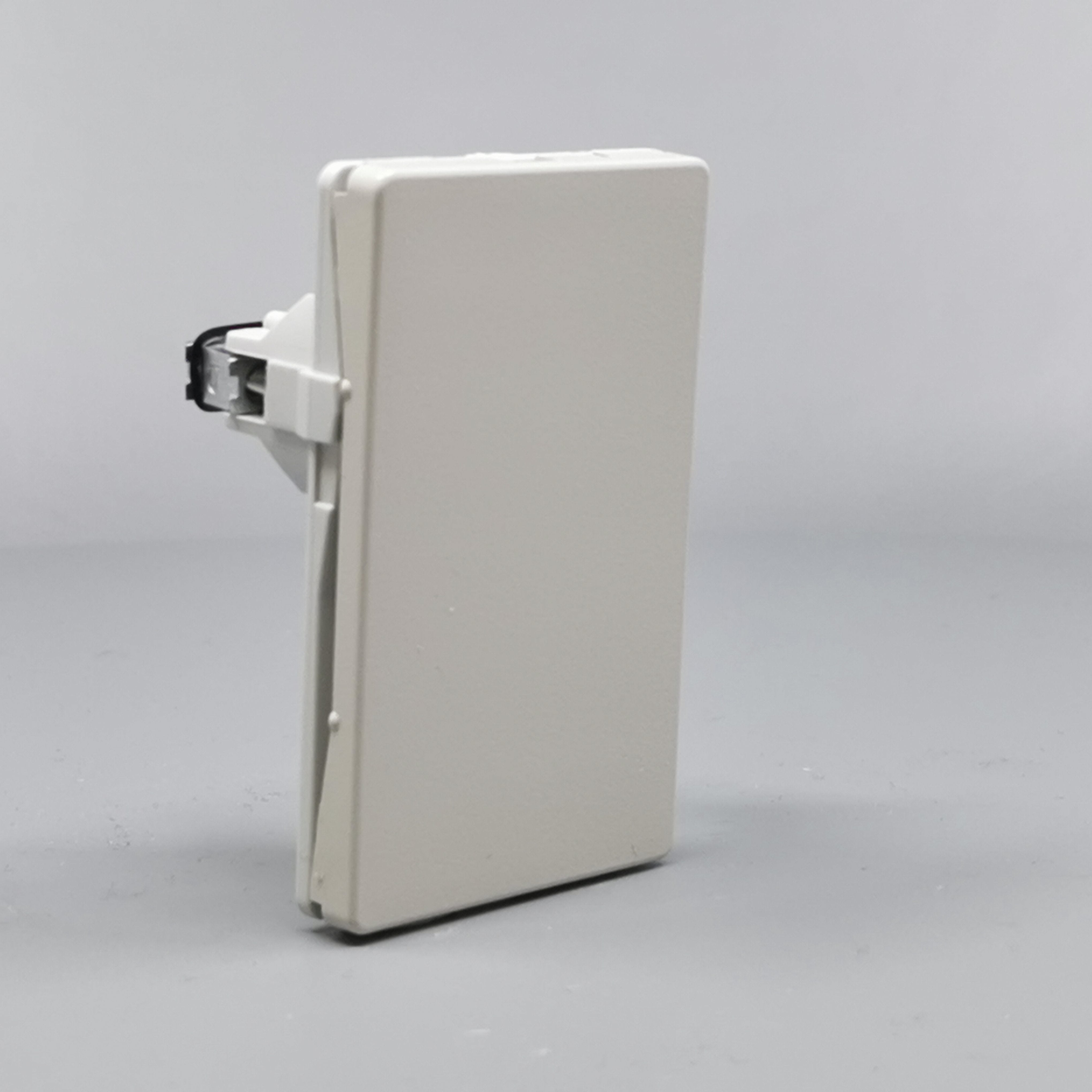 Fuga 1½ modul blænddæksel lysegrå