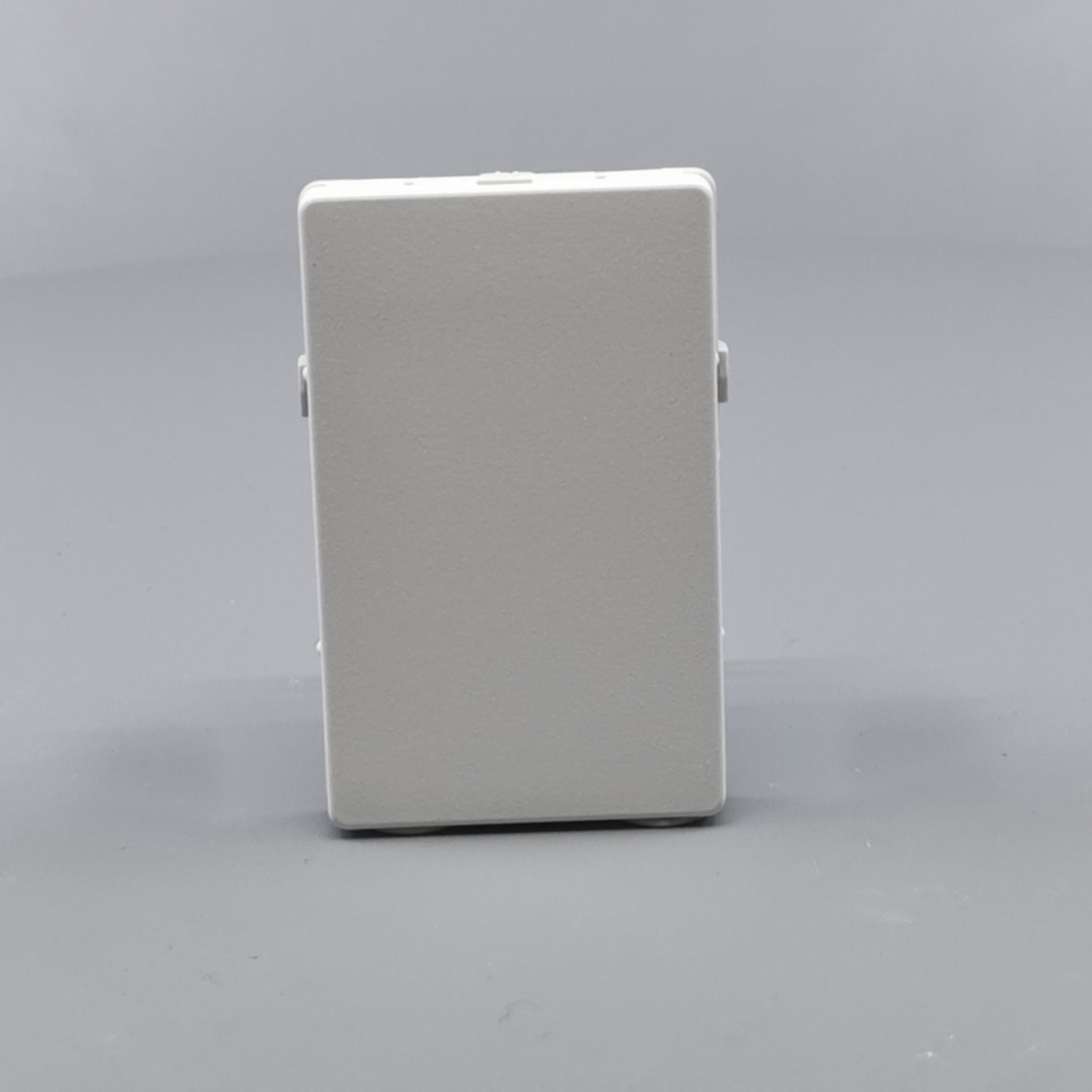 Fuga blænddæksel 1½ modul - hvid