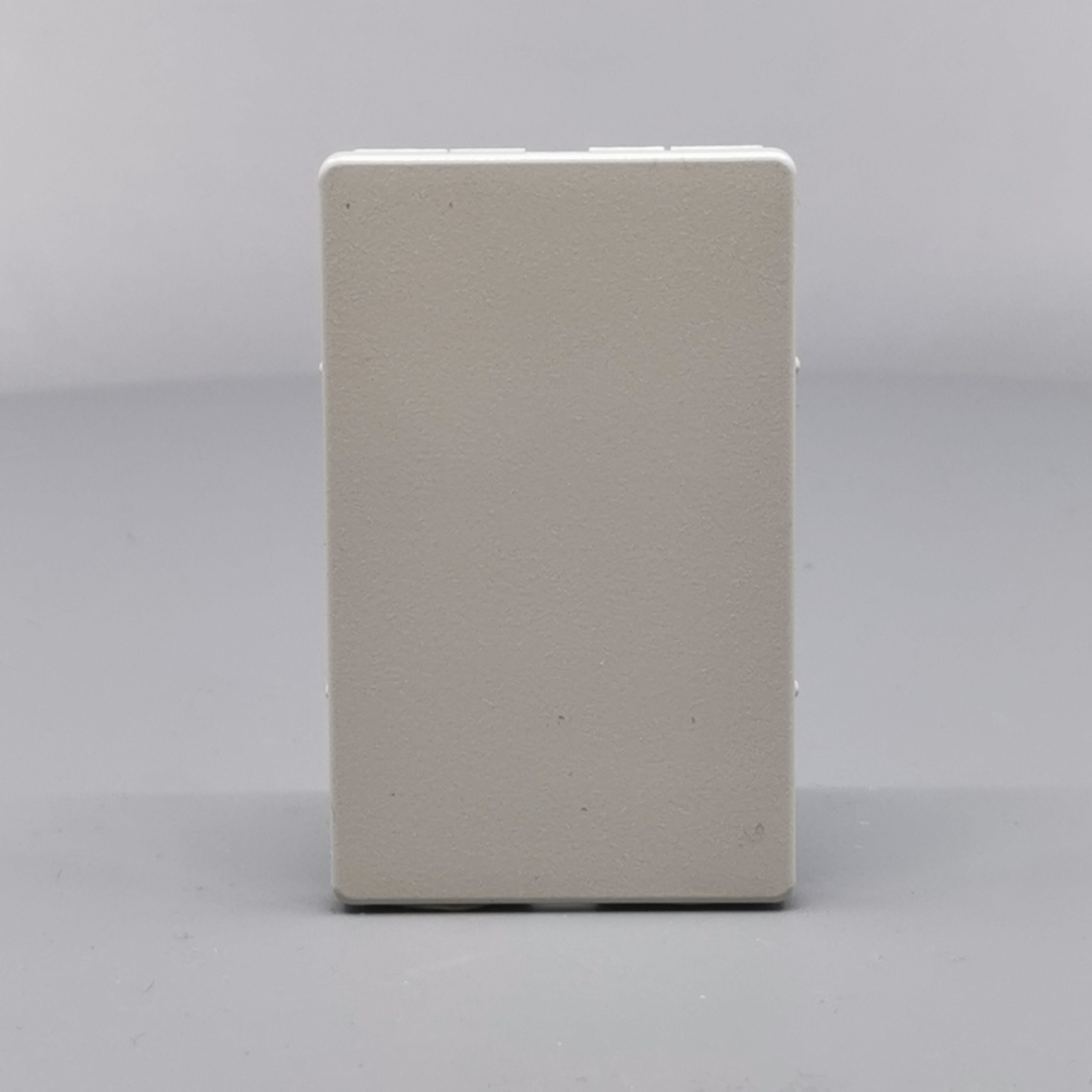 Fuga Afdækning 1½ modul for blænddæksel lysegrå