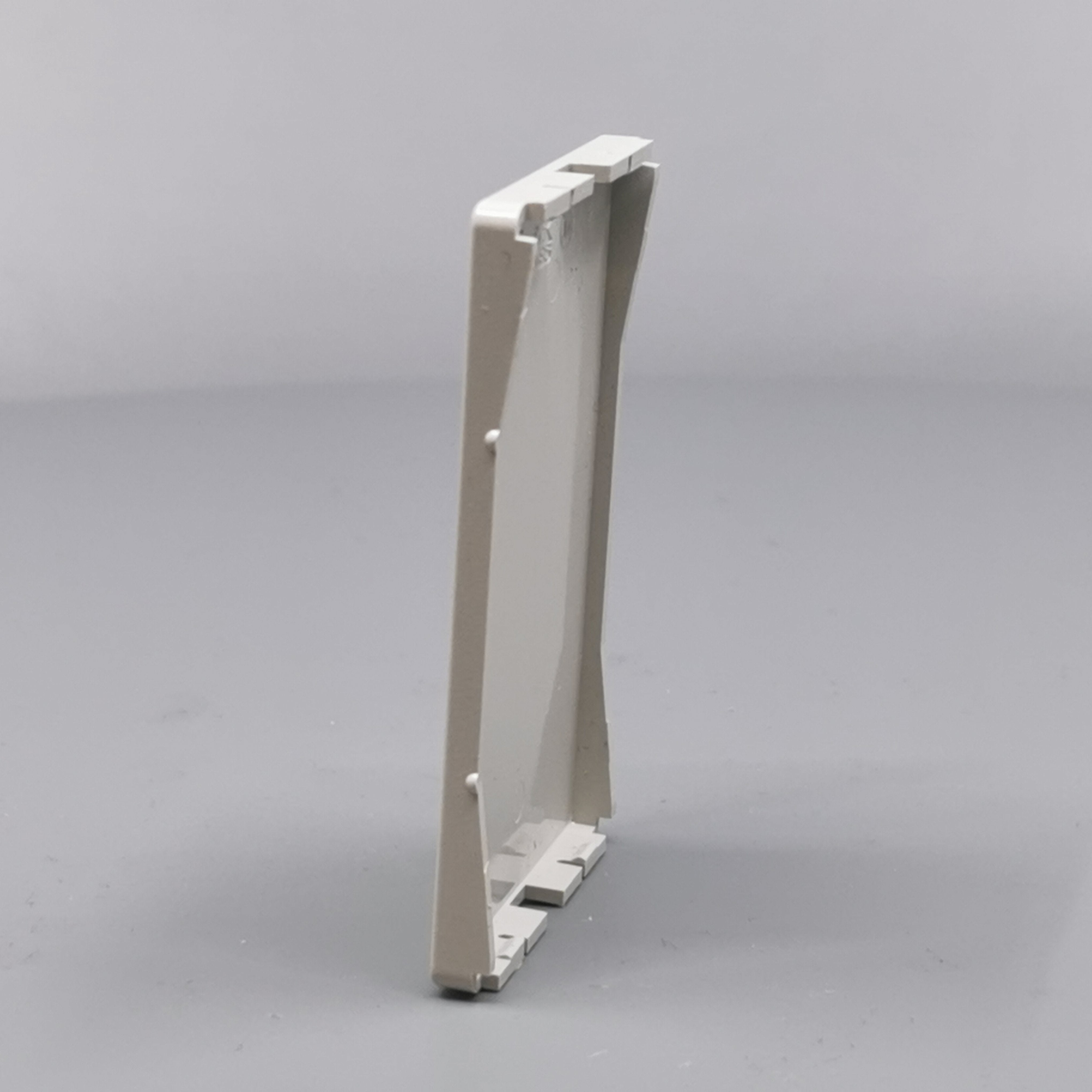 Fuga Afdækning 1½ modul for blænddæksel lysegrå