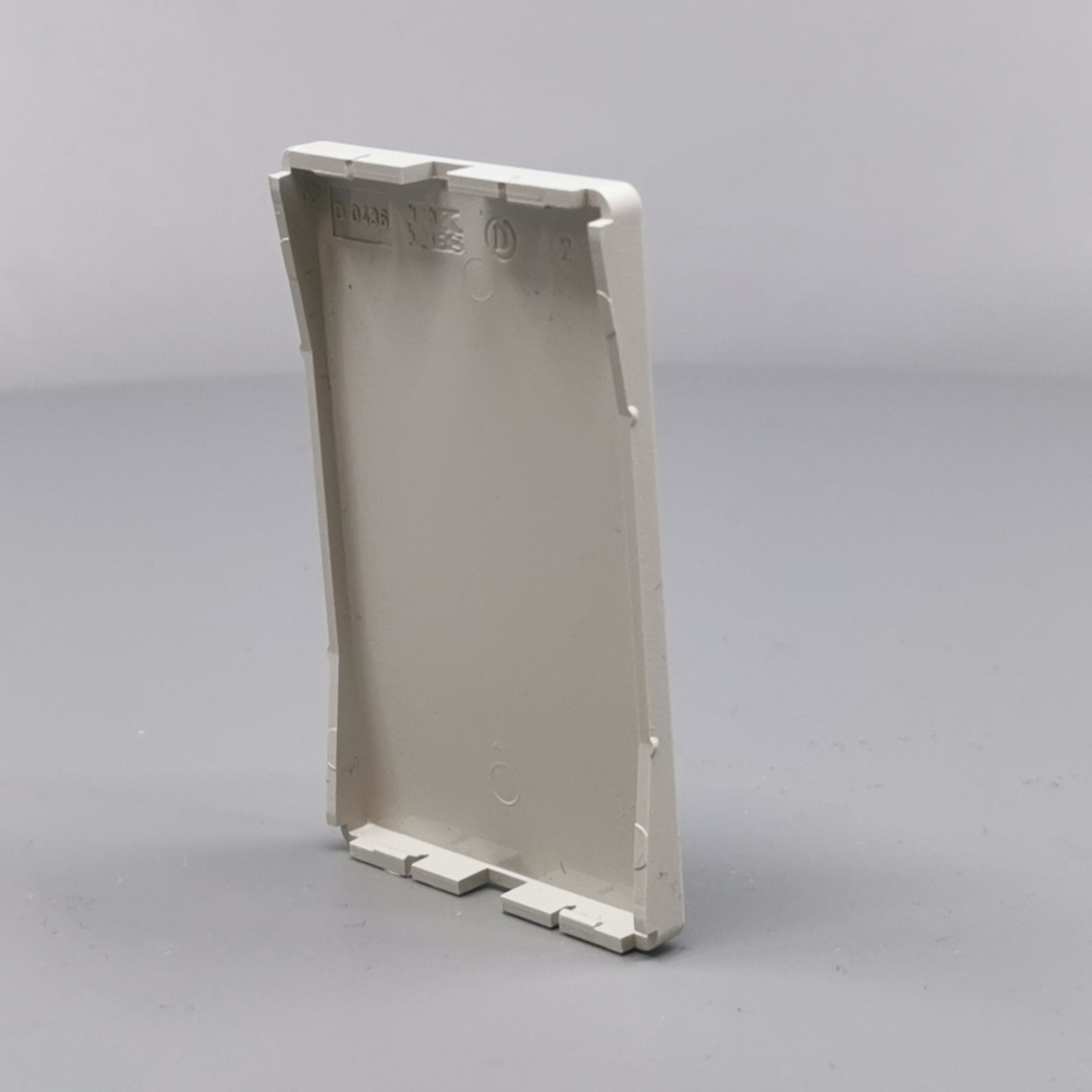 Fuga Afdækning 1½ modul for blænddæksel lysegrå