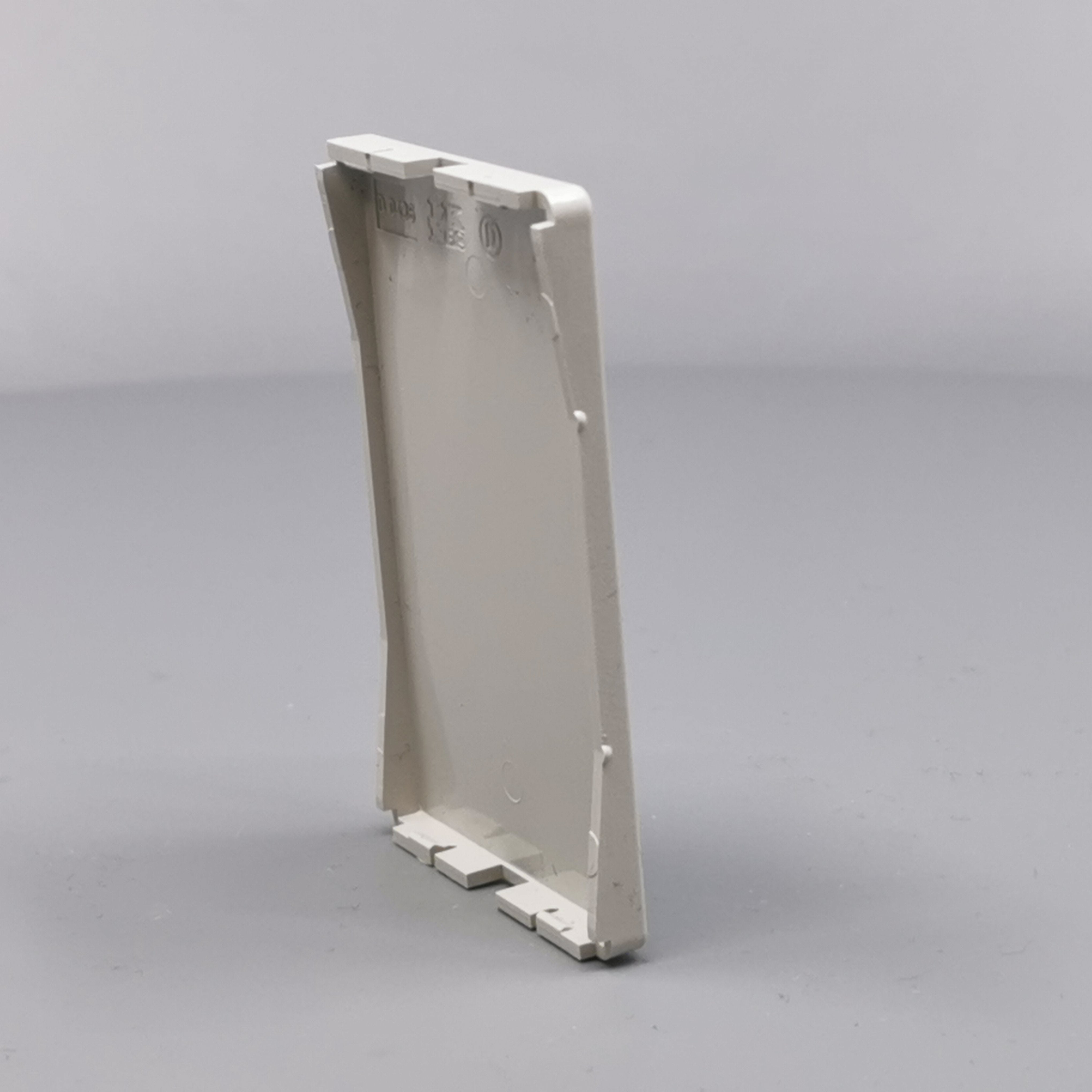 Fuga Afdækning 1½ modul for blænddæksel lysegrå