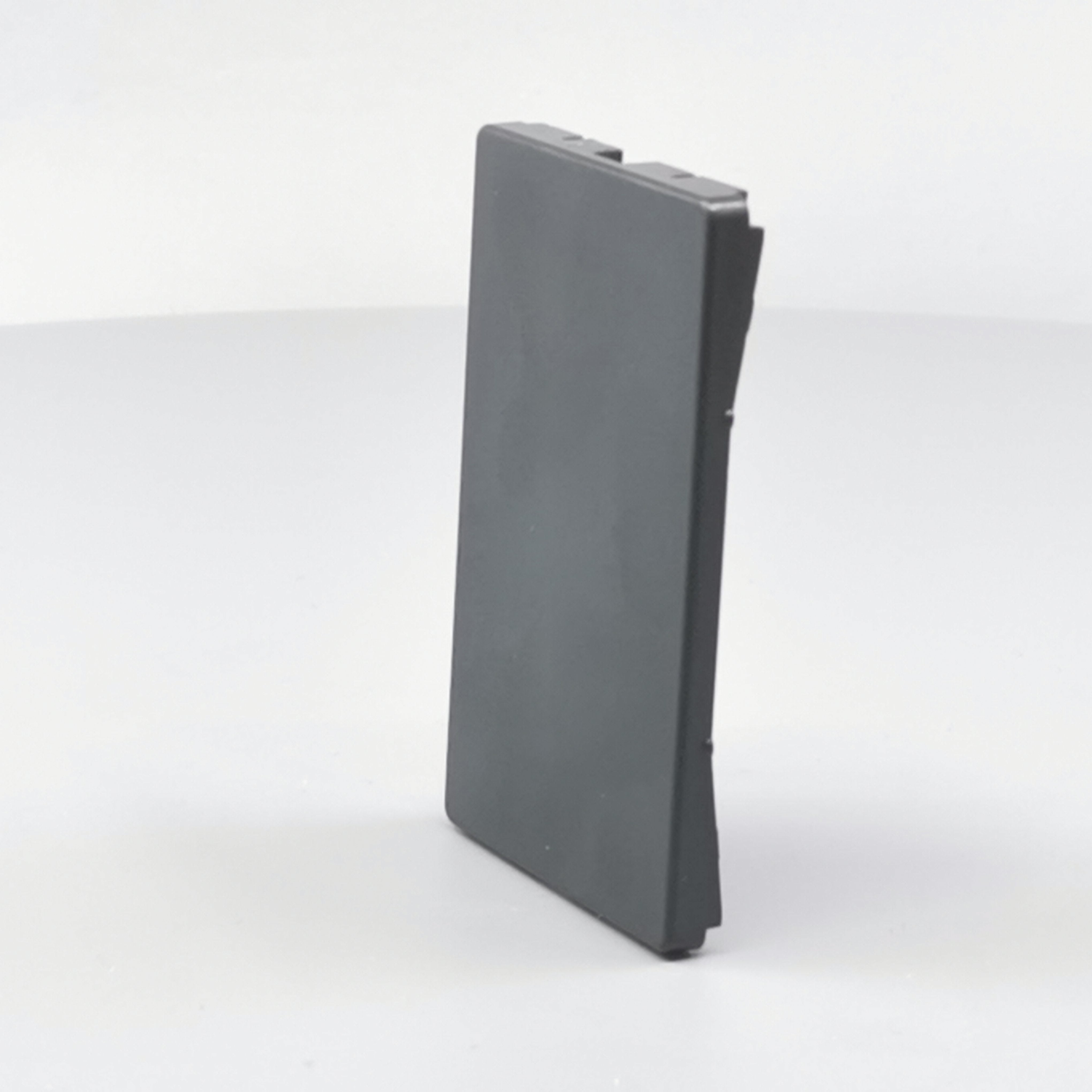 Fuga Afdækning 1½ modul for blænddæksel koksgrå