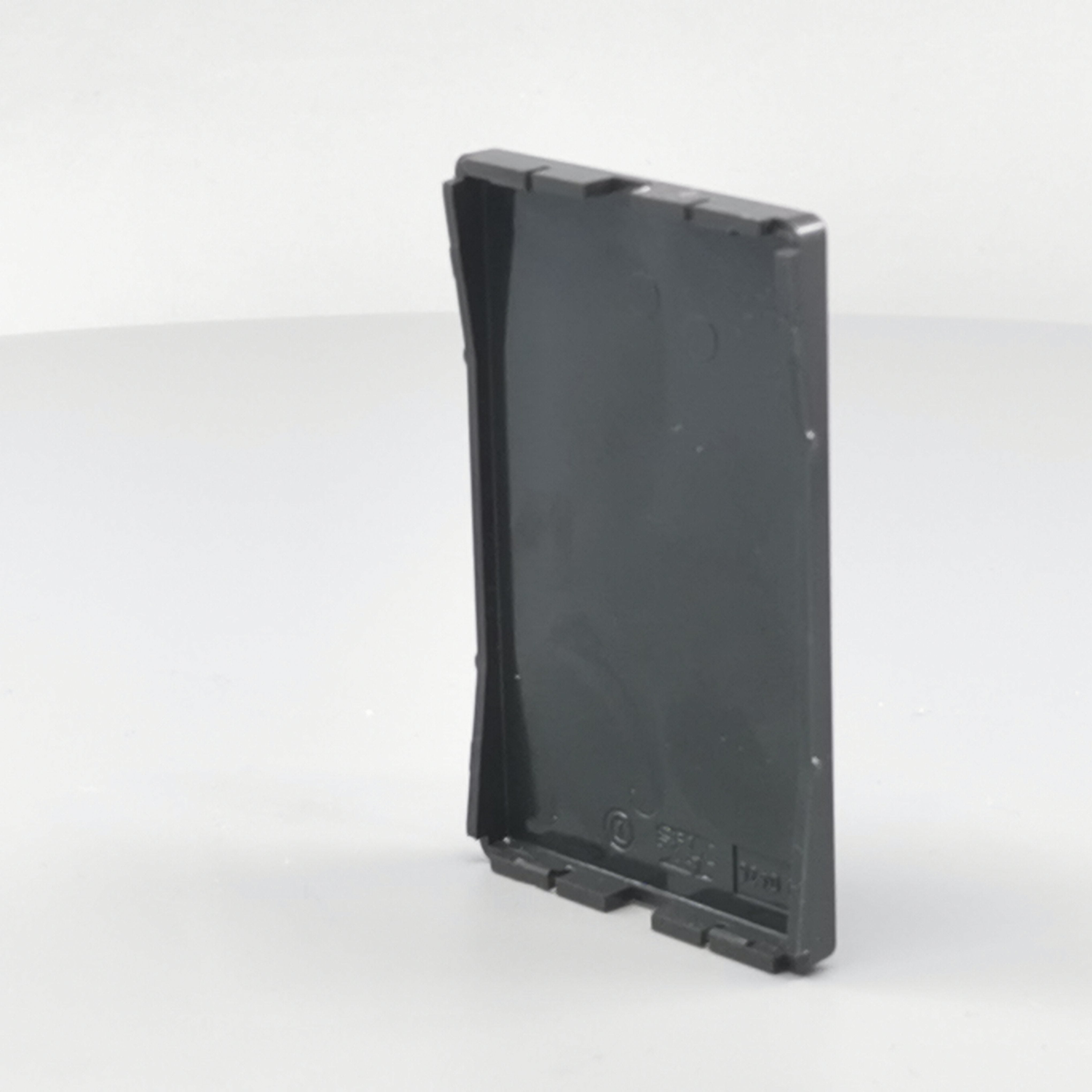 Fuga Afdækning 1½ modul for blænddæksel koksgrå