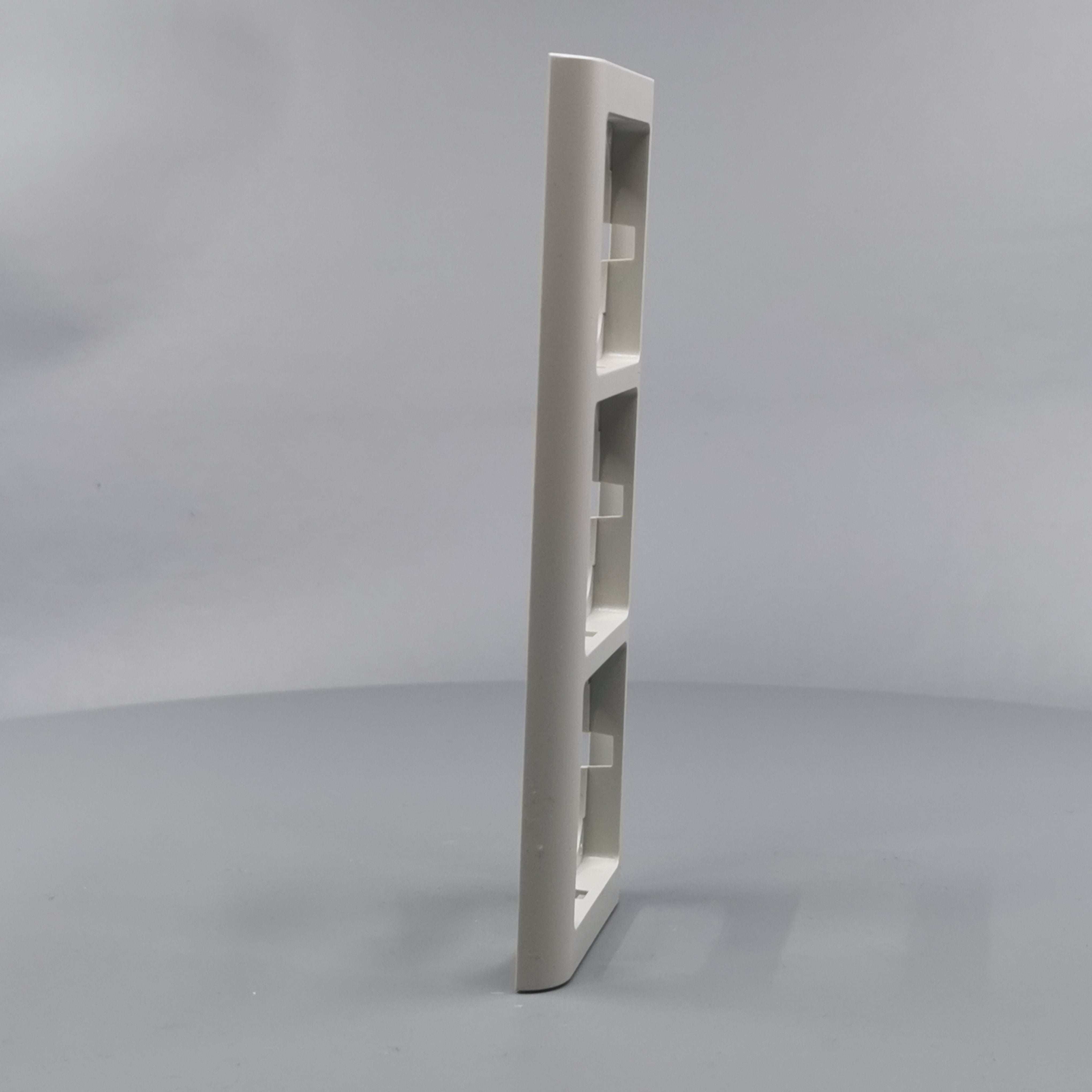 LK Fuga ramme Softline 63 3m - lysegrå