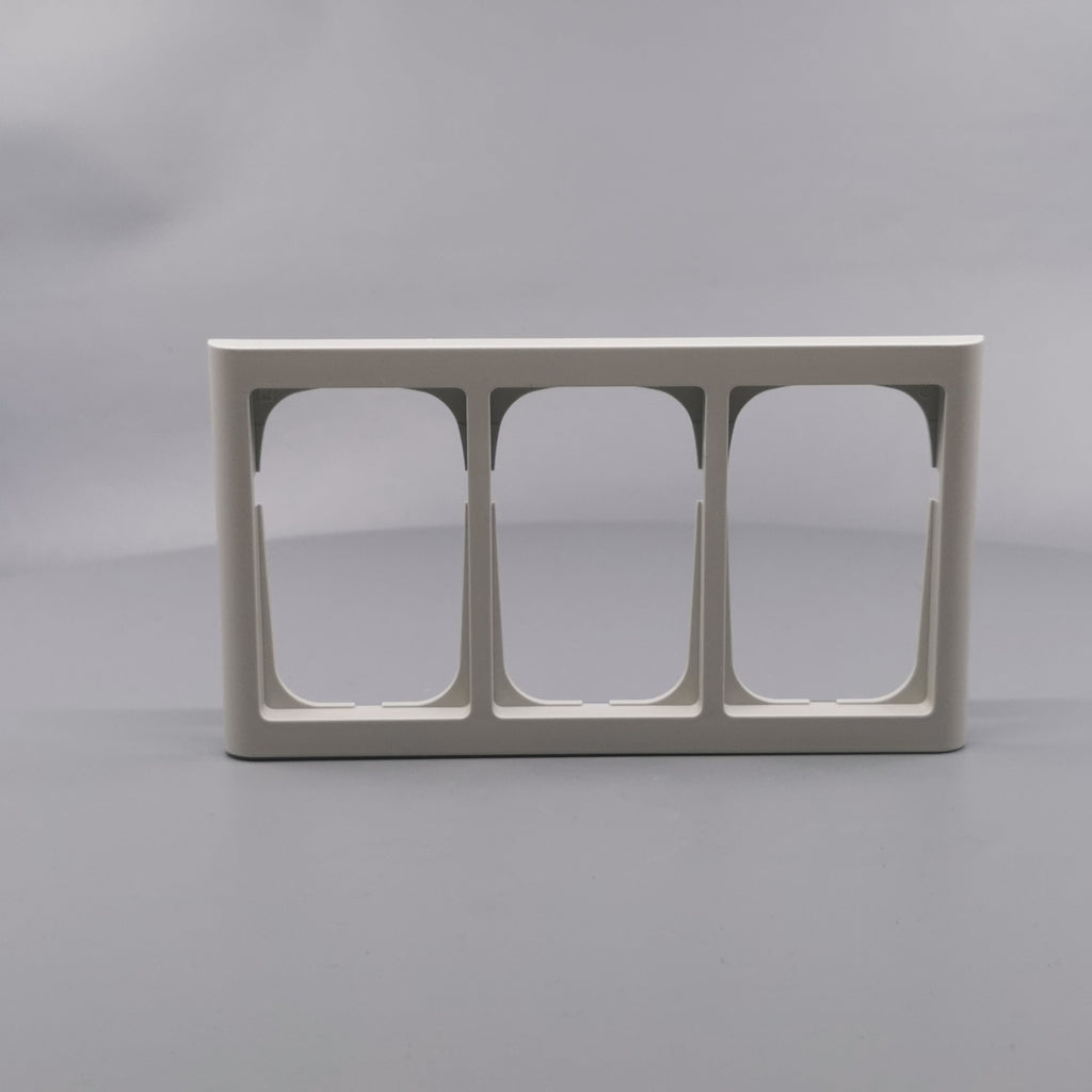 LK Fuga ramme Softline 63 3x1½m - lysegrå