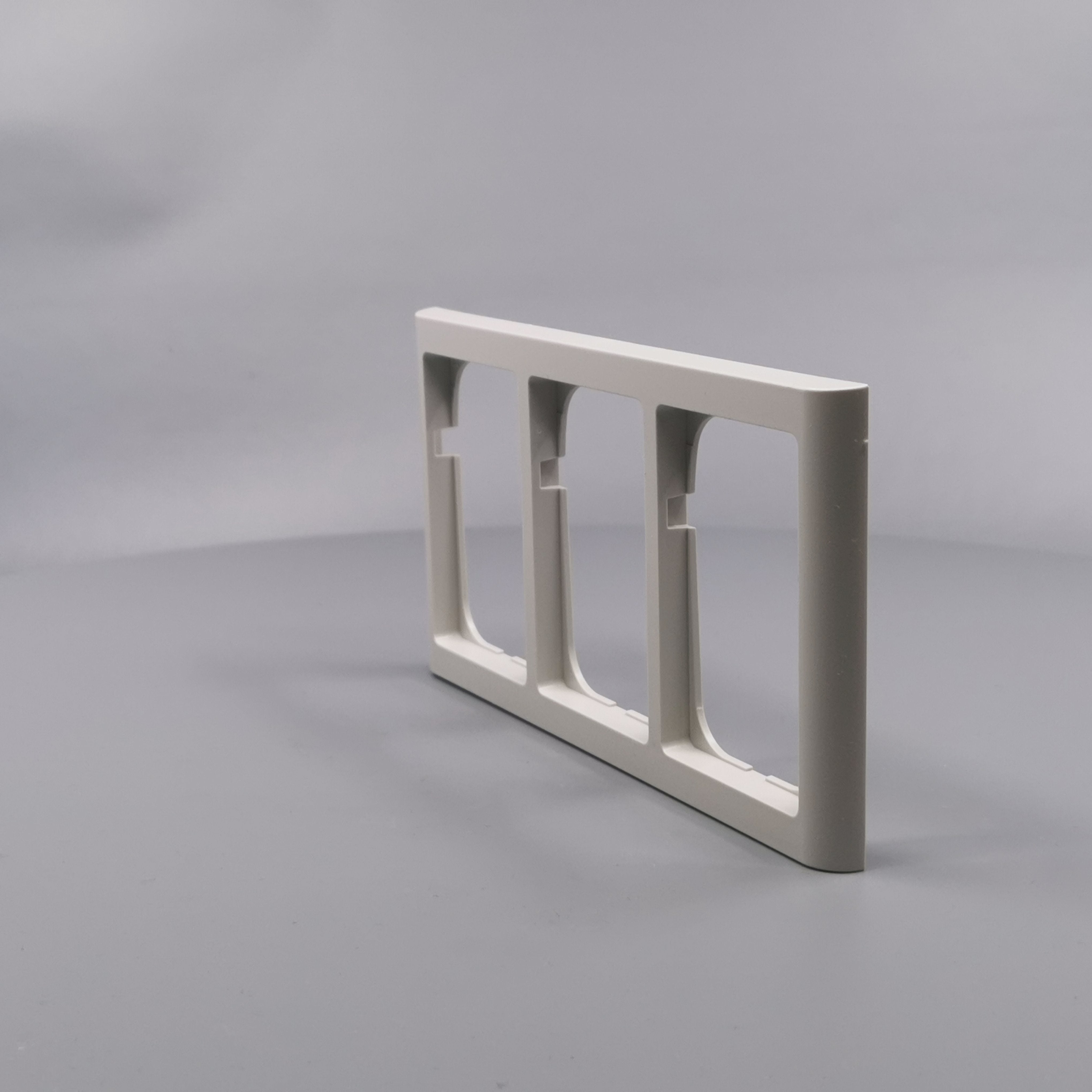 LK Fuga ramme Softline 63 3x1½m - lysegrå