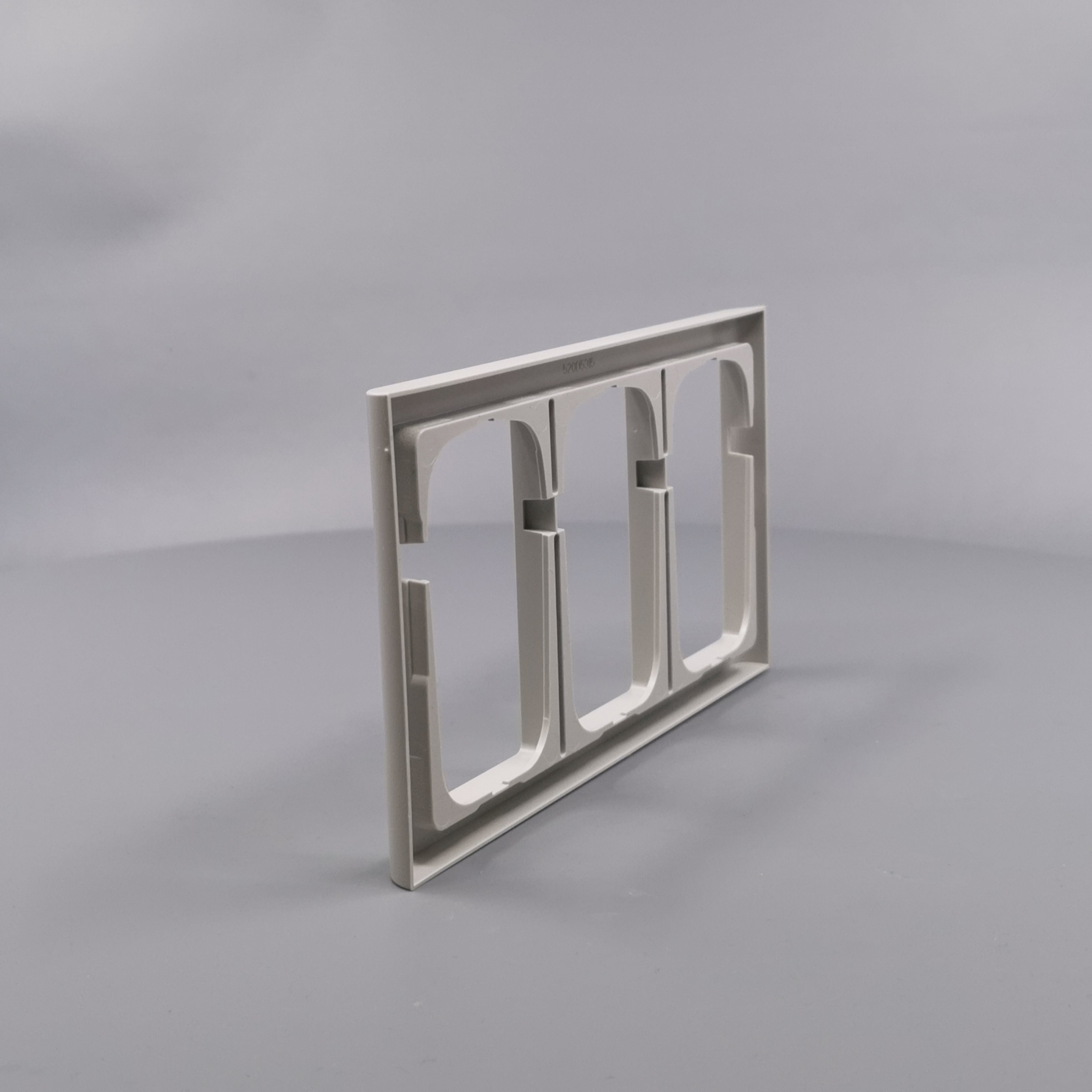 LK Fuga ramme Softline 63 3x1½m - lysegrå