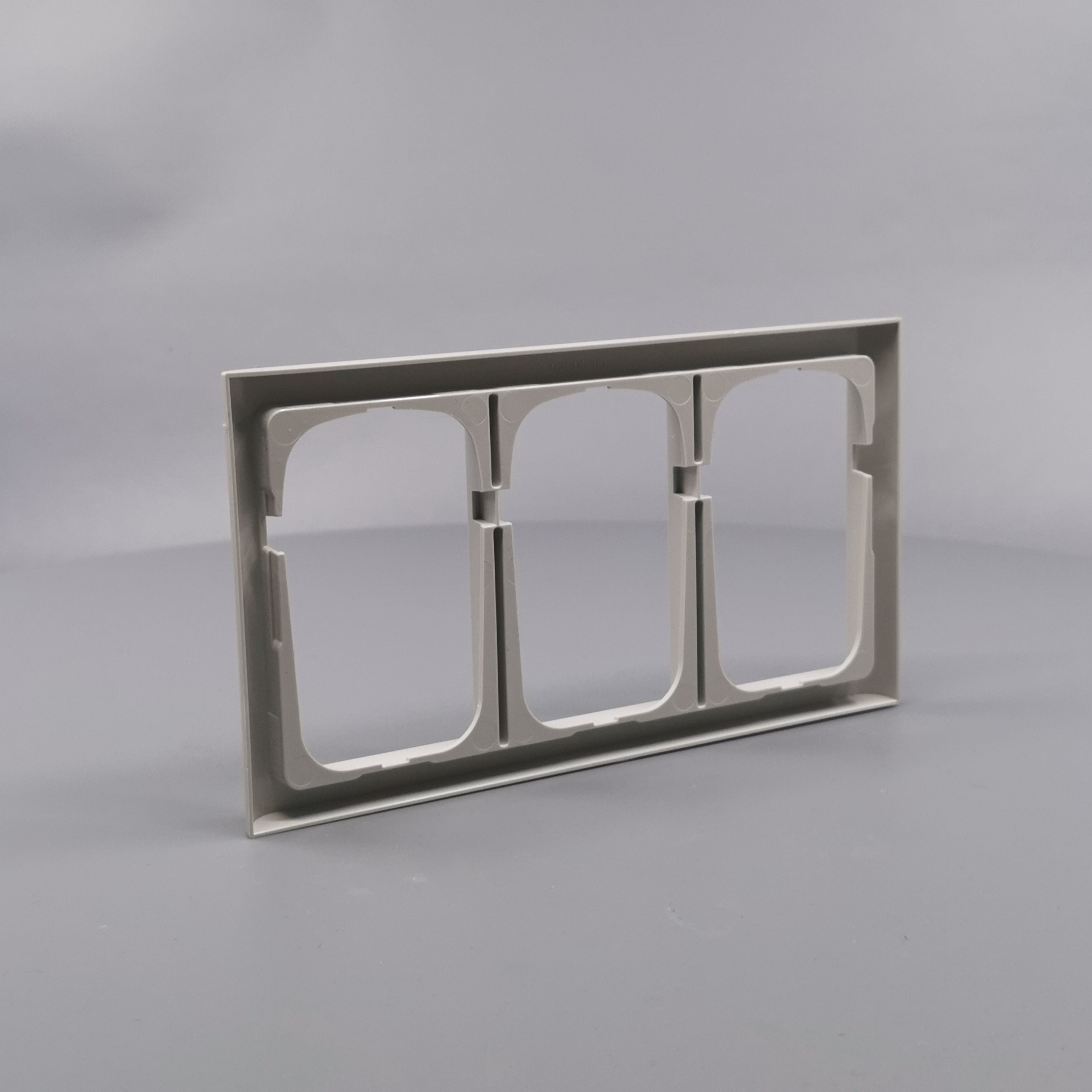 LK Fuga ramme Softline 63 3x1½m - lysegrå