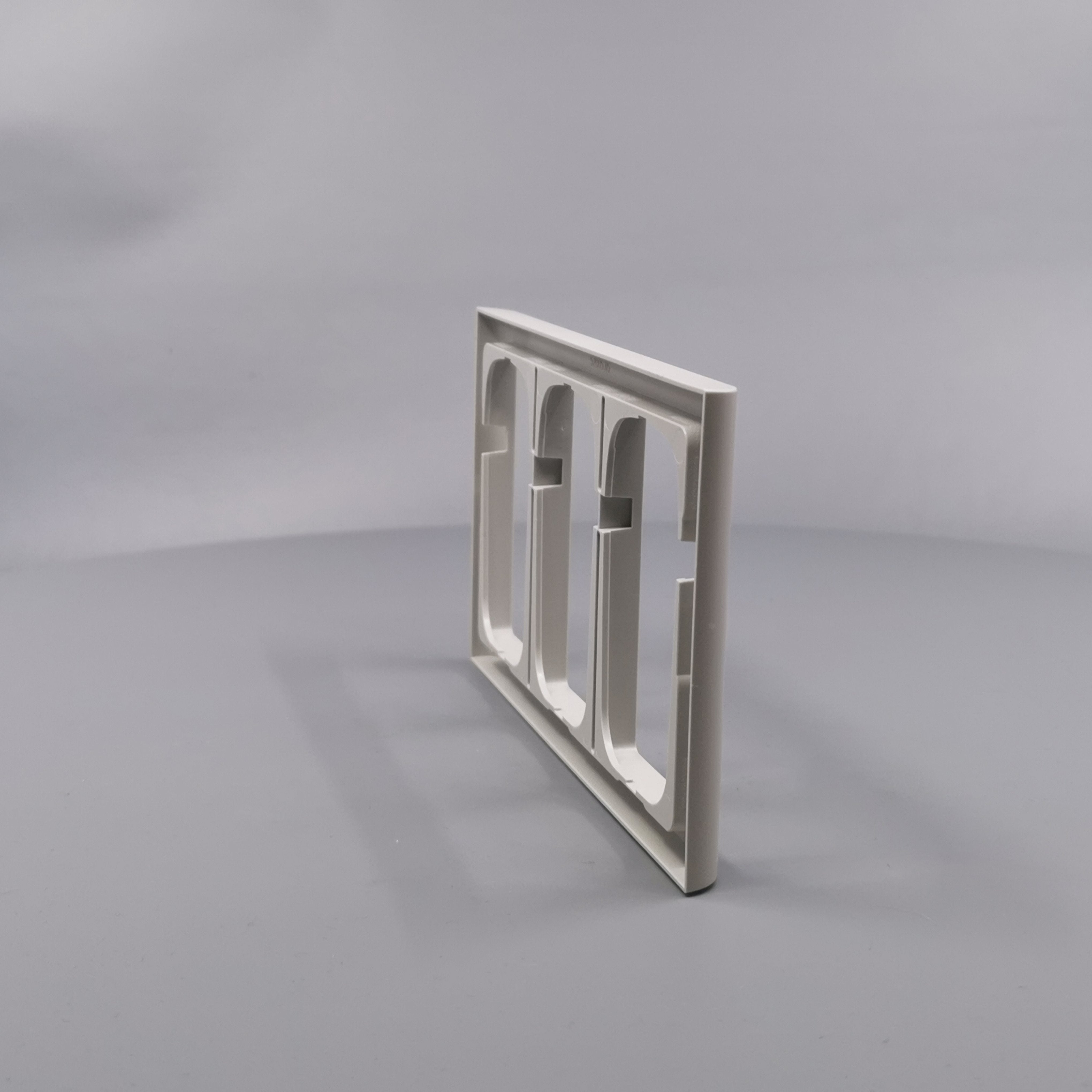 LK Fuga ramme Softline 63 3x1½m - lysegrå