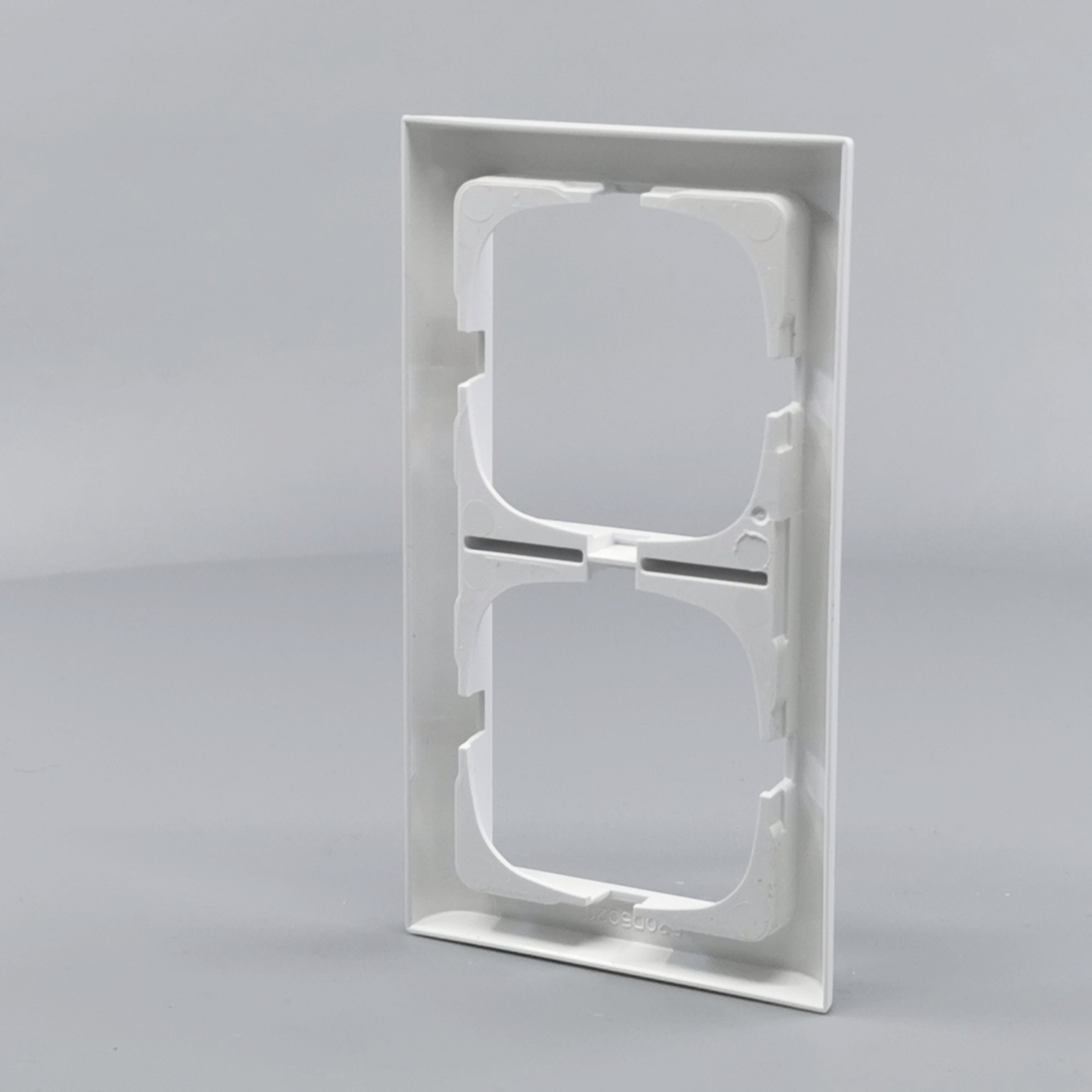 LK Fuga ramme Softline 63 2m lodret - hvid