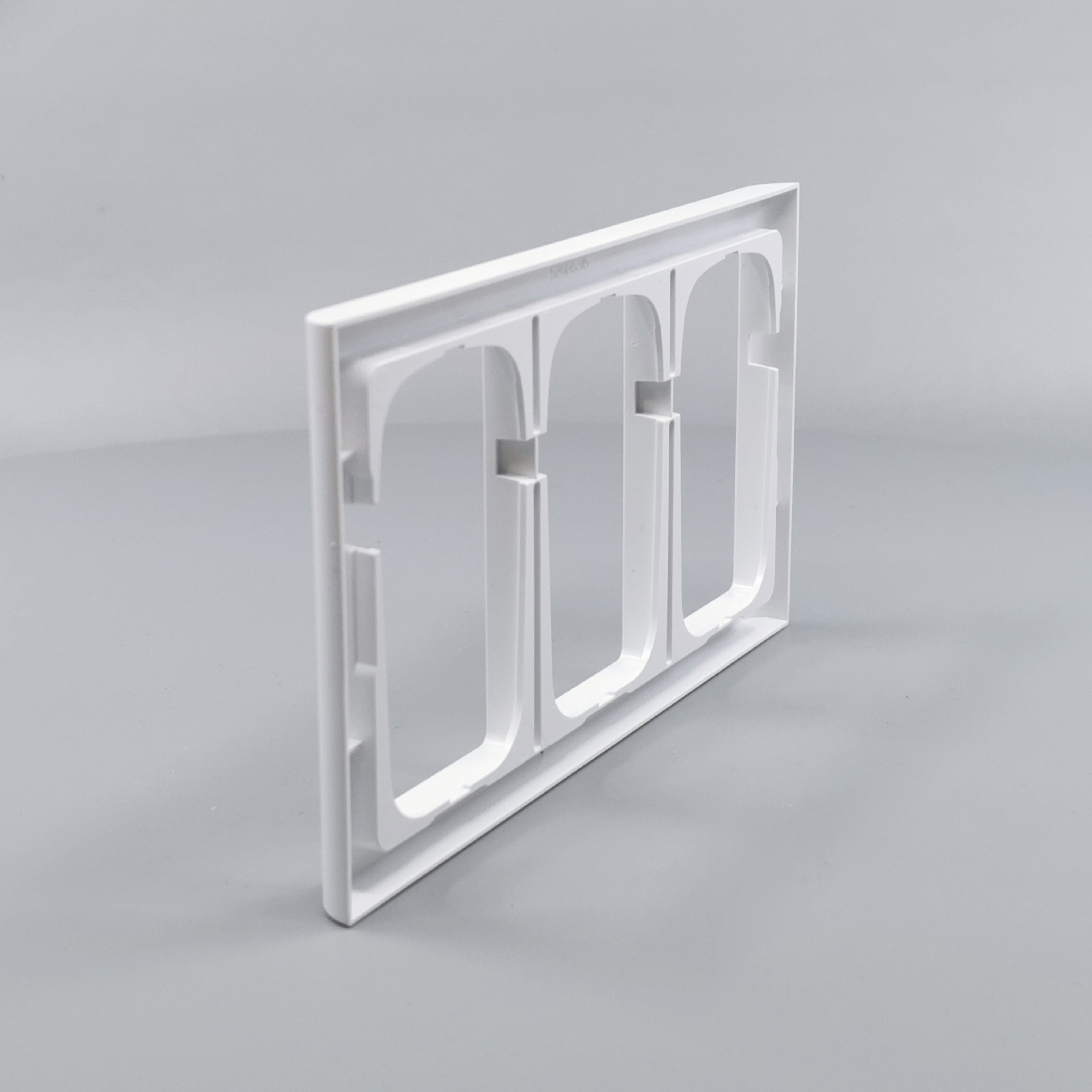 LK Fuga ramme Softline 63 3x1½m - hvid