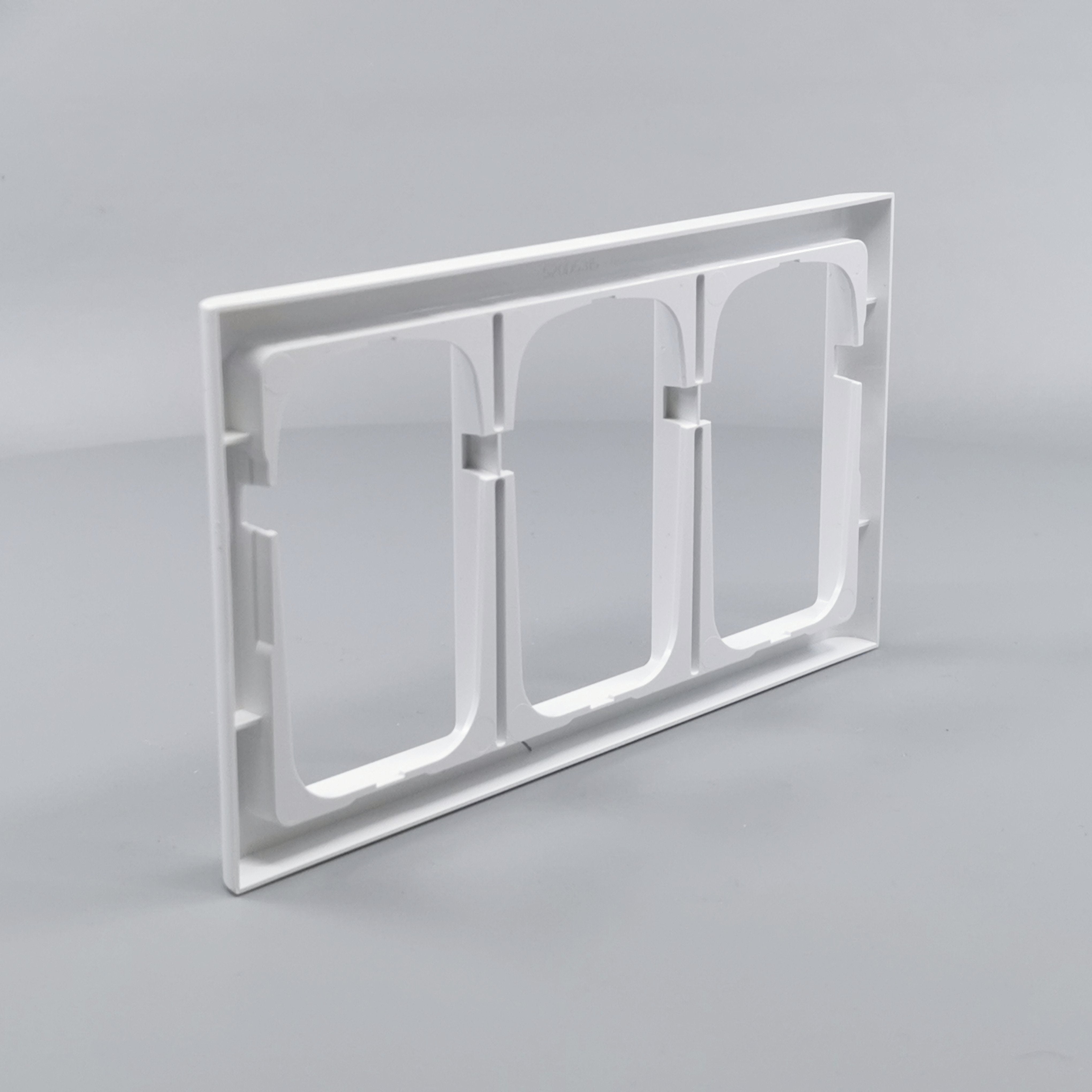 LK Fuga ramme Softline 63 3x1½m - hvid