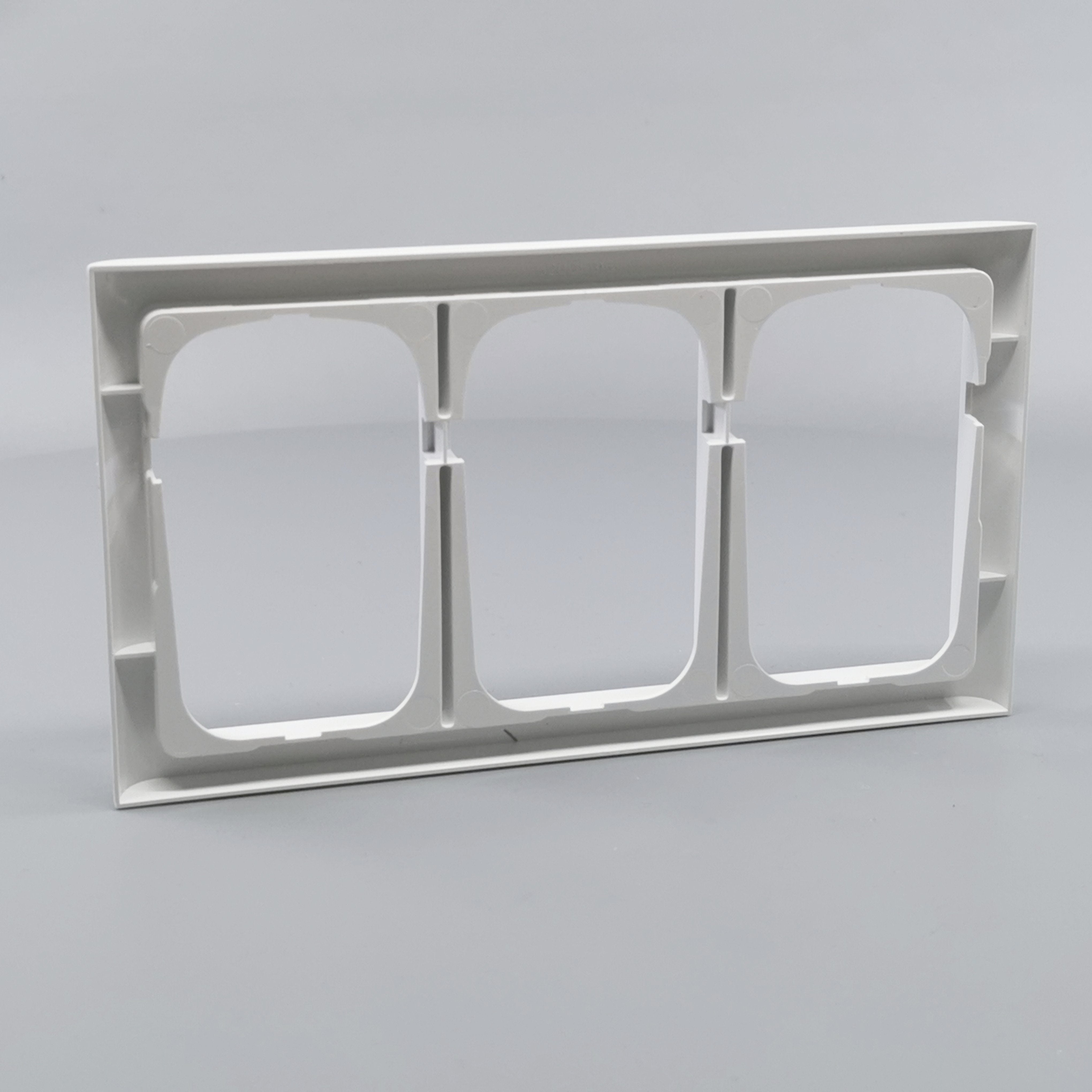 LK Fuga ramme Softline 63 3x1½m - hvid