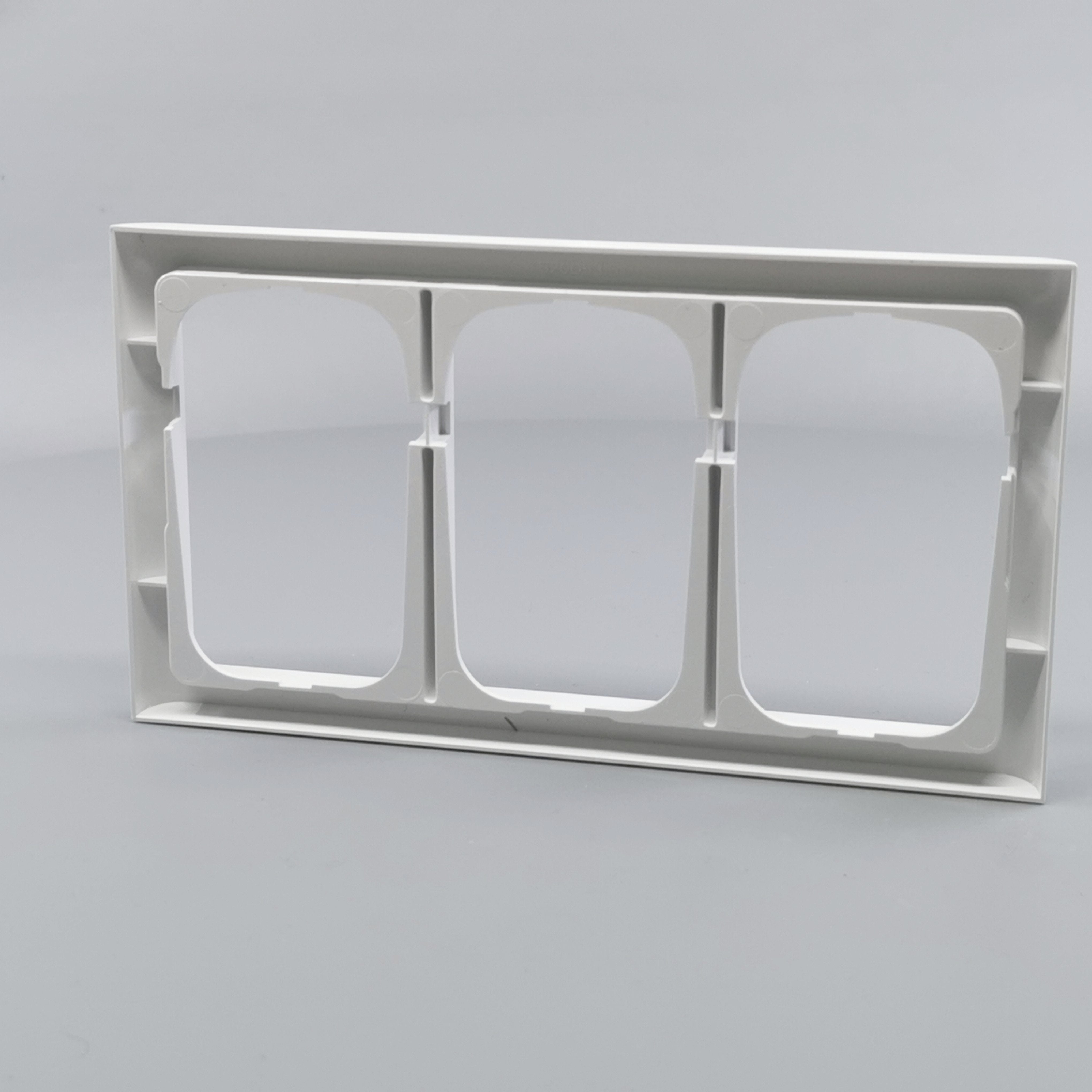 LK Fuga ramme Softline 63 3x1½m - hvid