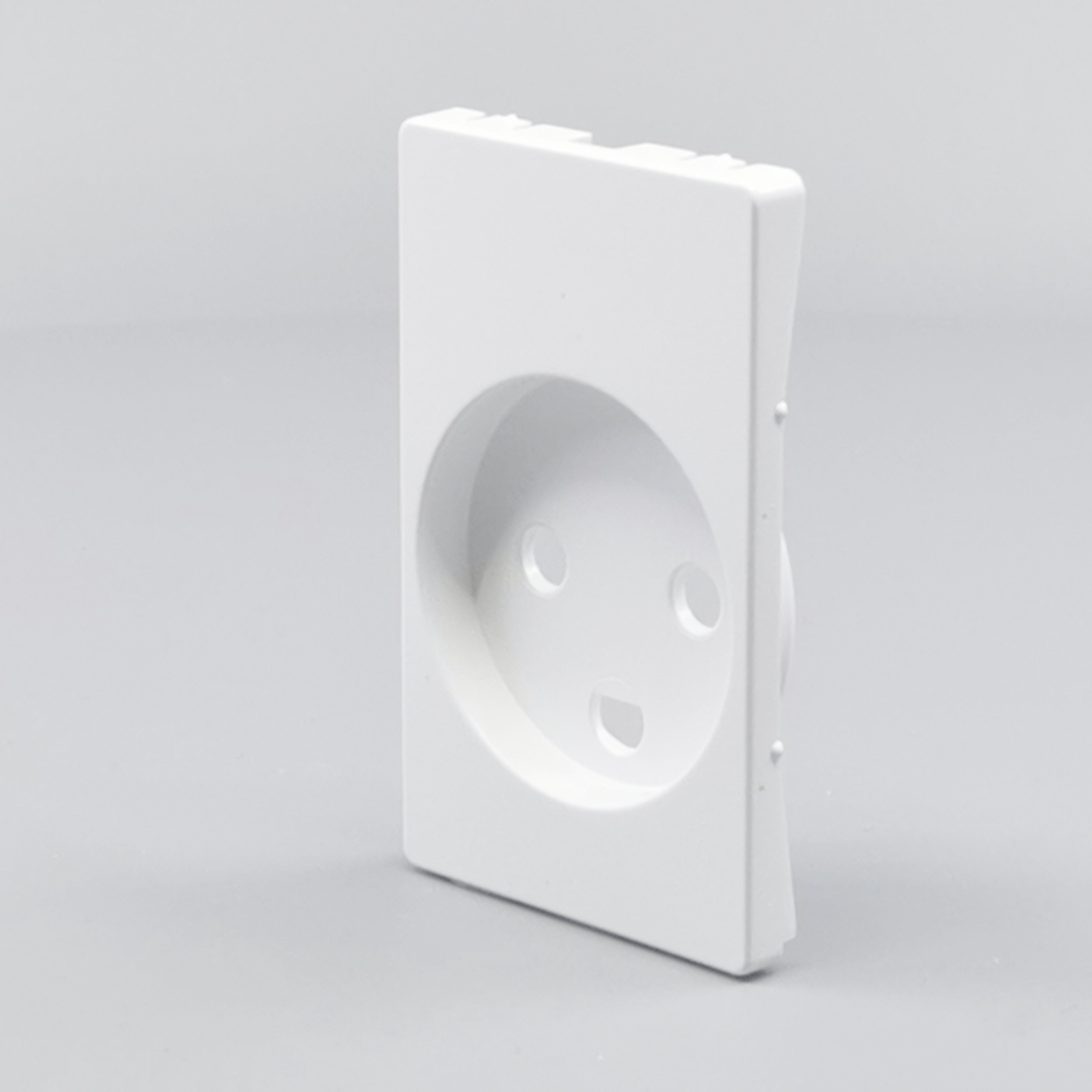 Fuga Afdækning for stikkontakt 1½ modul hvid