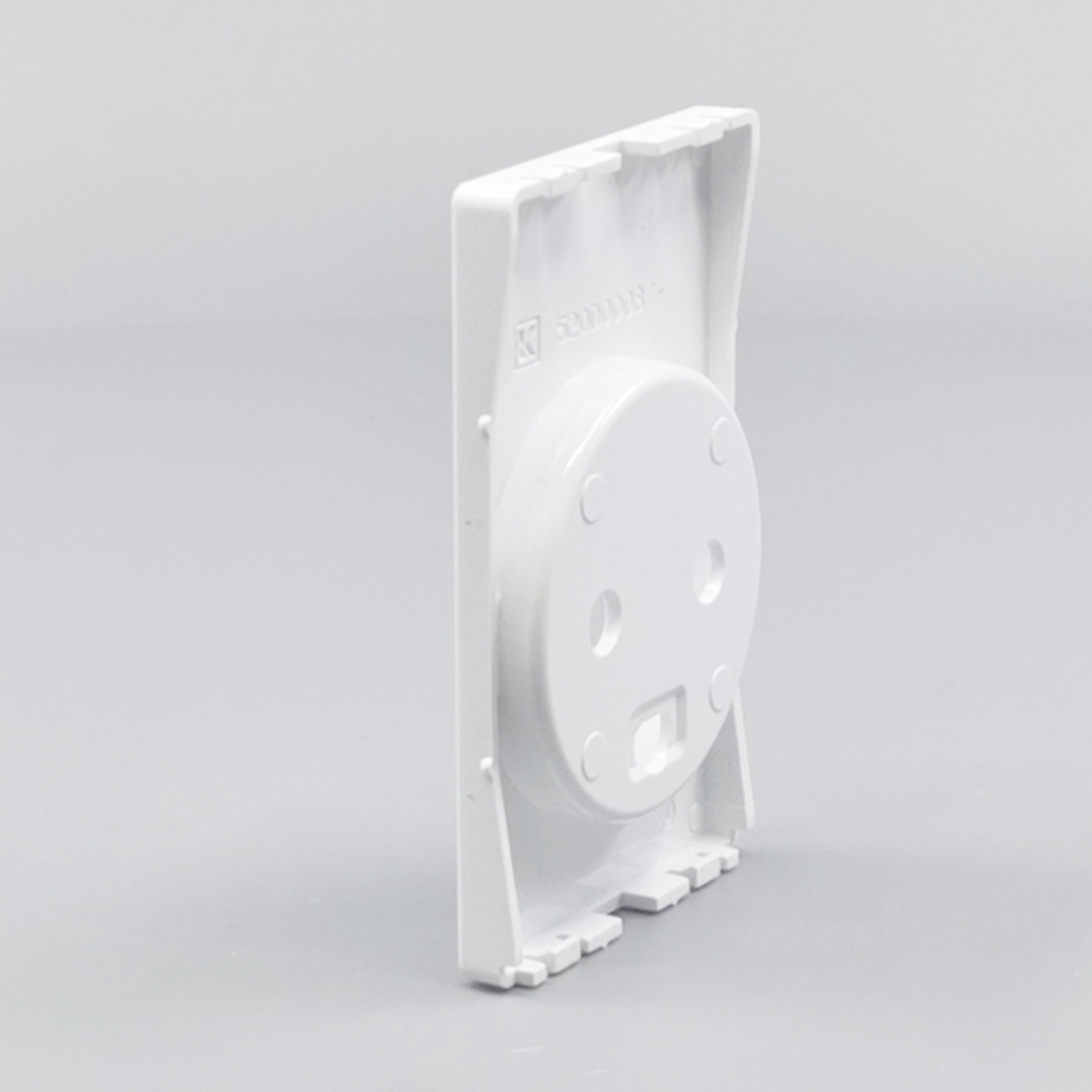 Fuga Afdækning for stikkontakt 1½ modul hvid