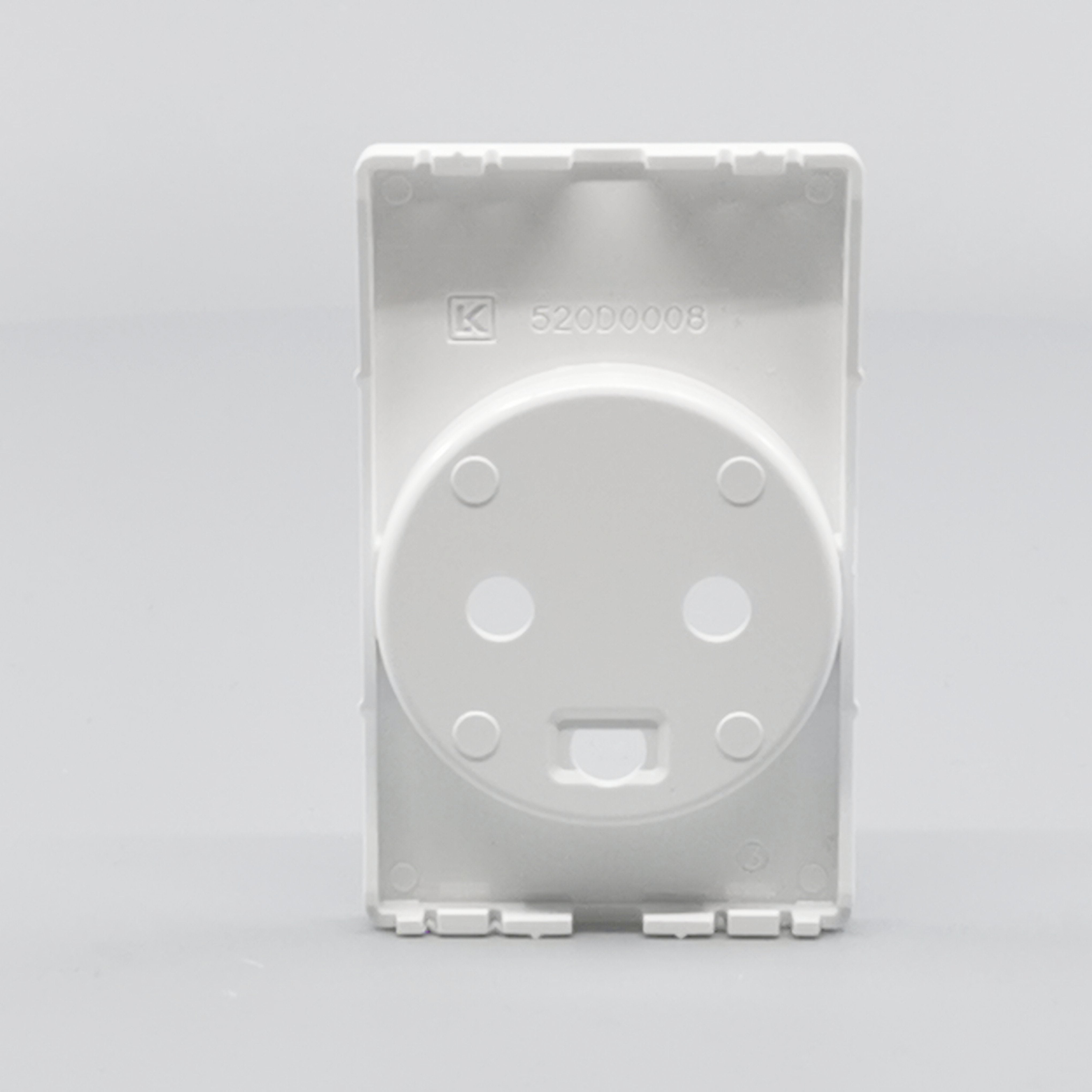 Fuga Afdækning for stikkontakt 1½ modul hvid