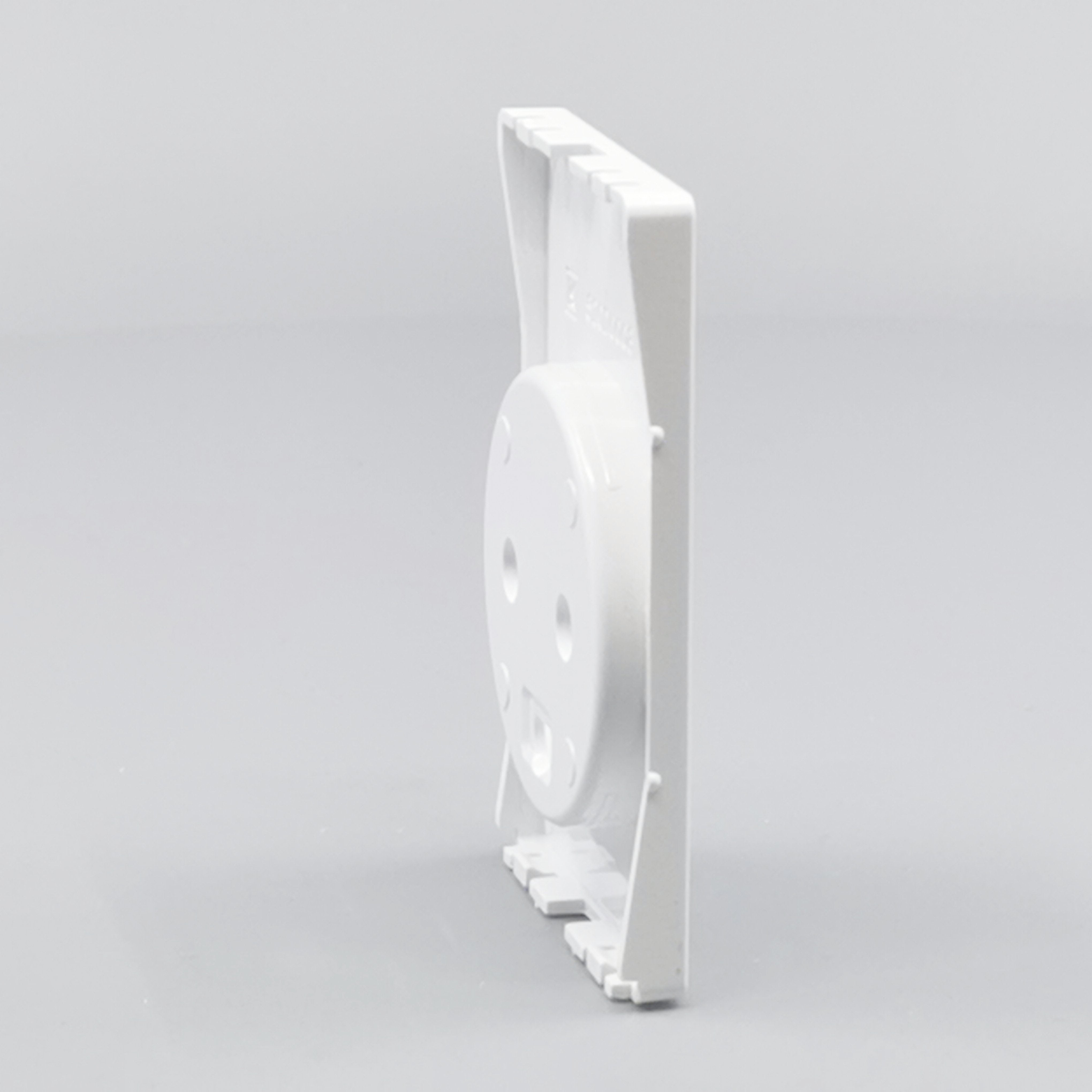 Fuga Afdækning for stikkontakt 1½ modul hvid