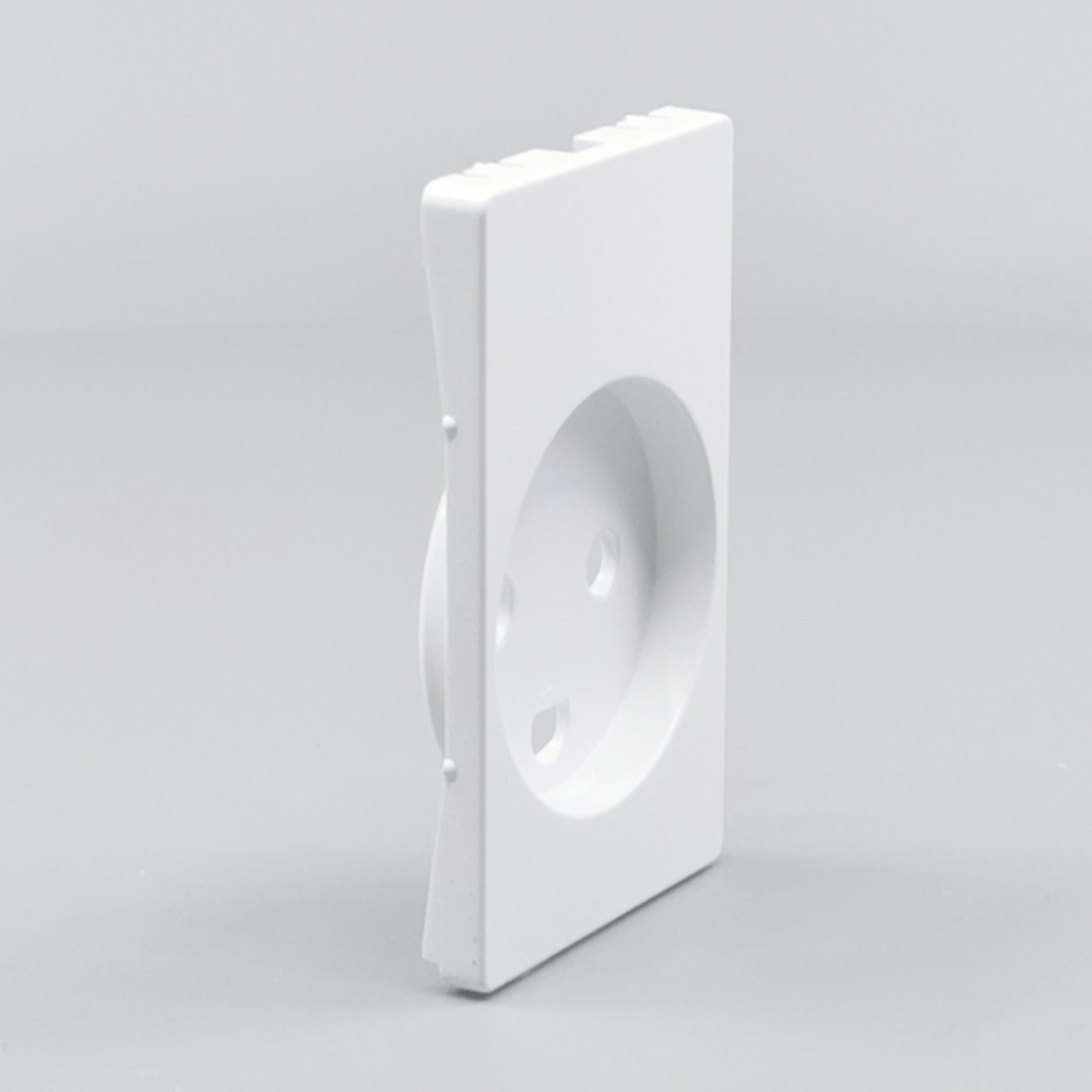 Fuga Afdækning for stikkontakt 1½ modul hvid