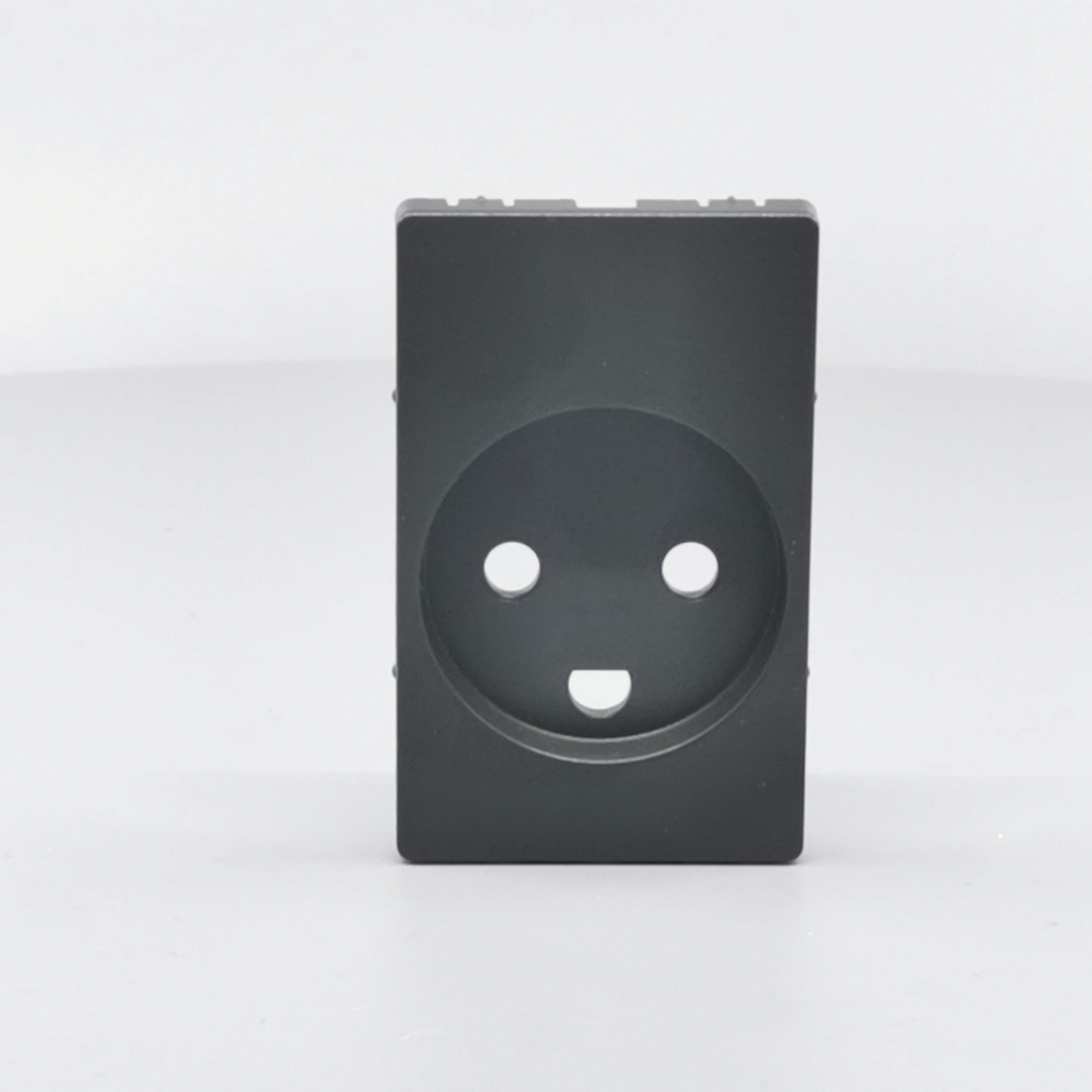 Fuga Afdækning for stikkontakt 1½ modul koksgrå