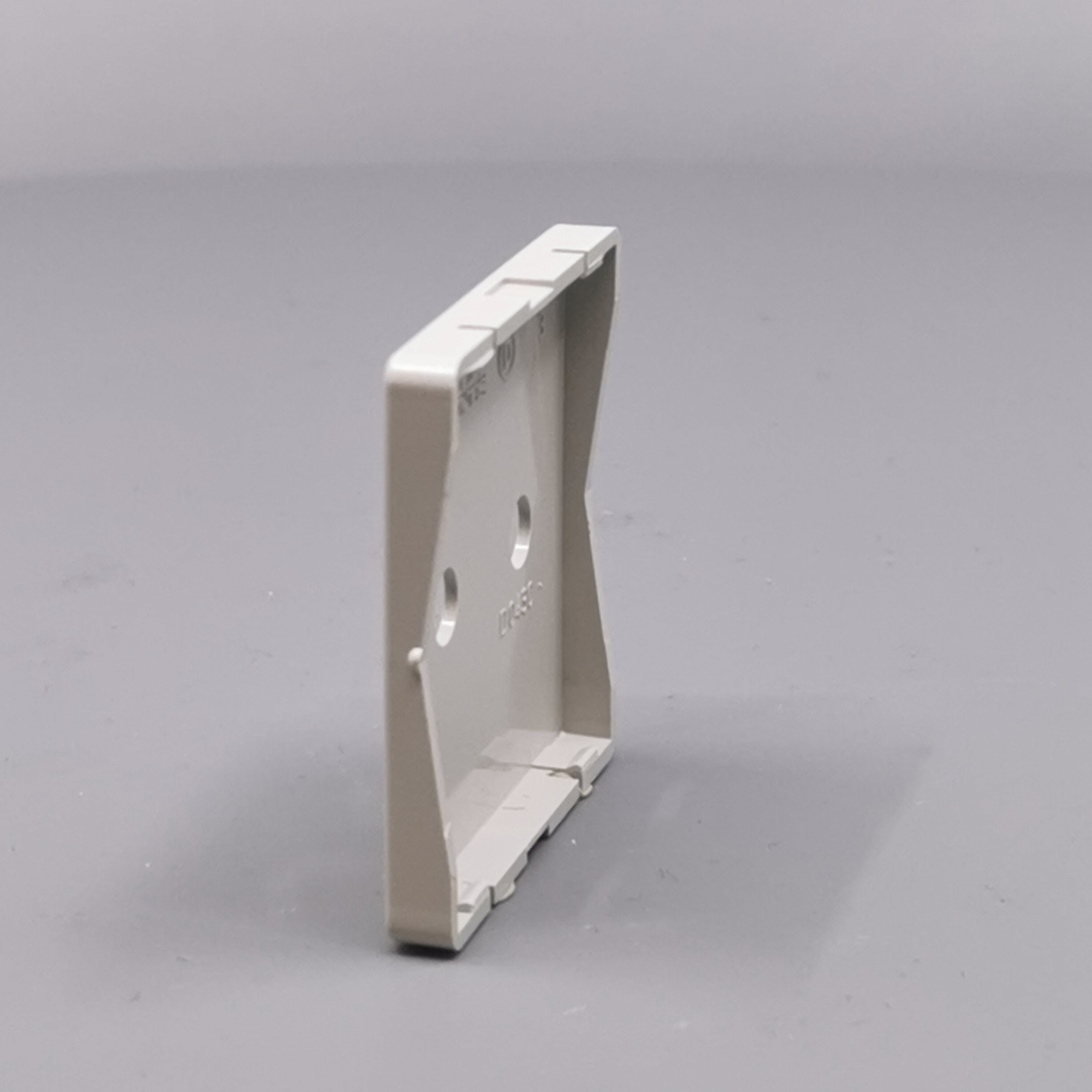 FUGA afdækning for stikkontakt 1m. u. j - gl type