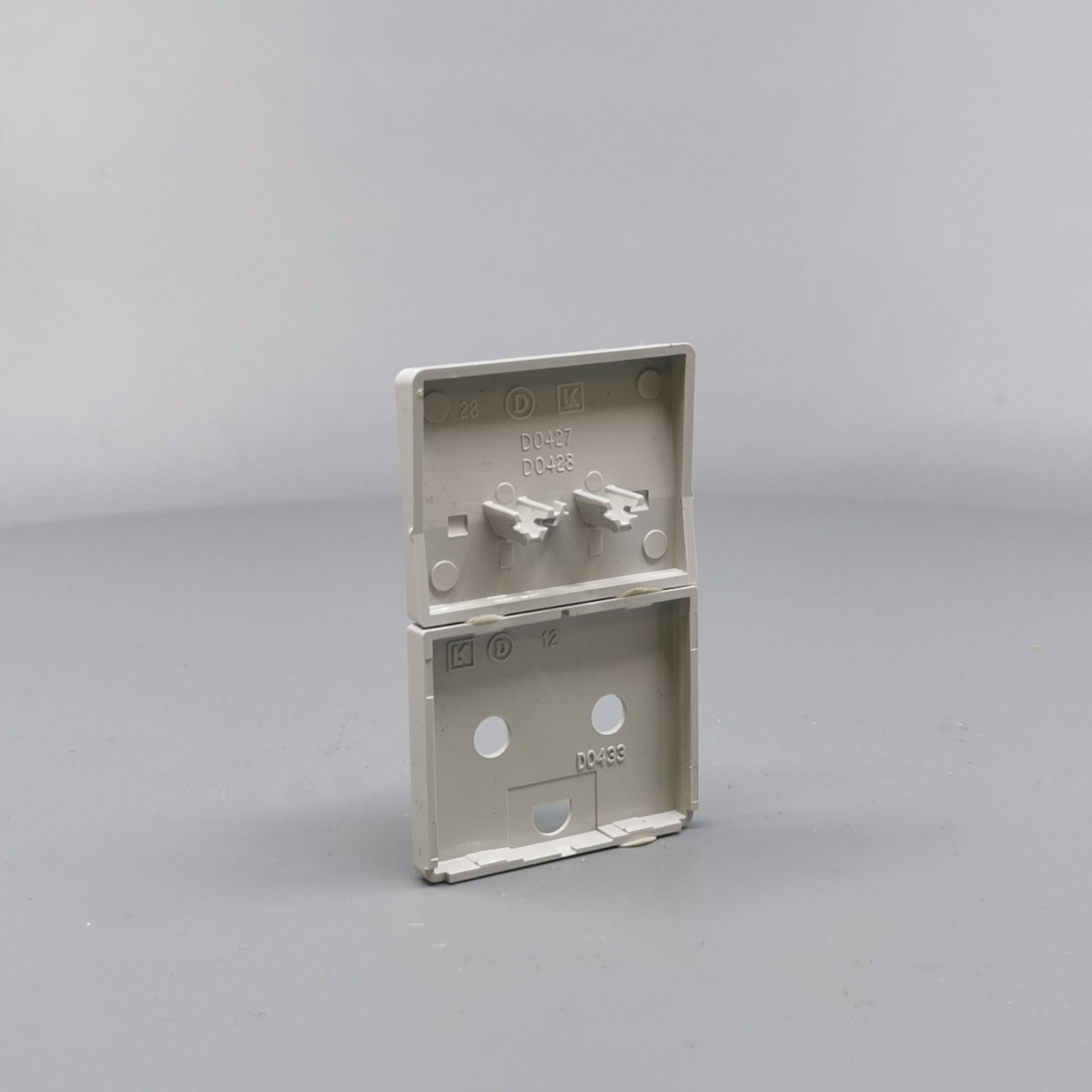 Fuga Tangent stikkontakt med jord lysegrå