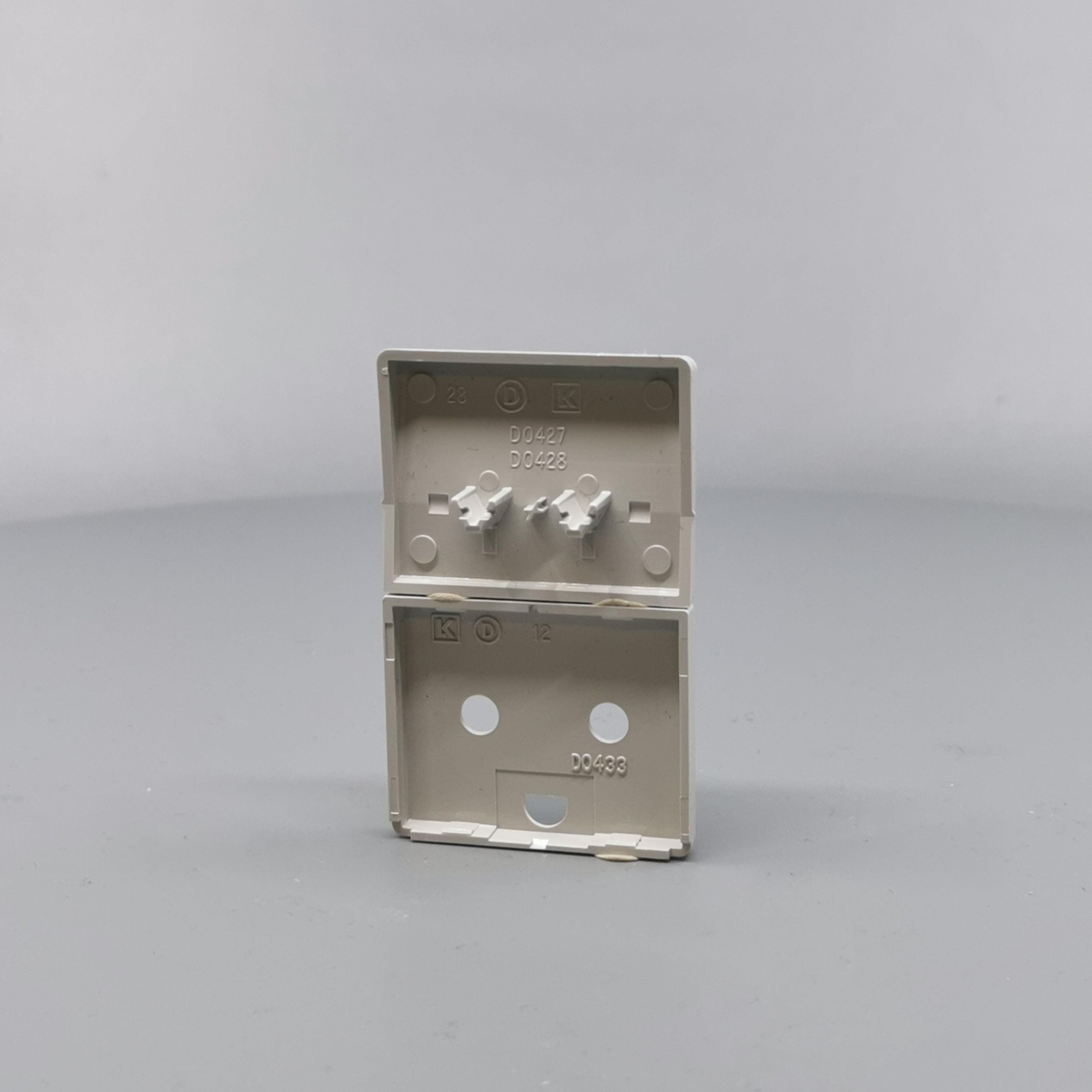 Fuga Tangent stikkontakt med jord lysegrå