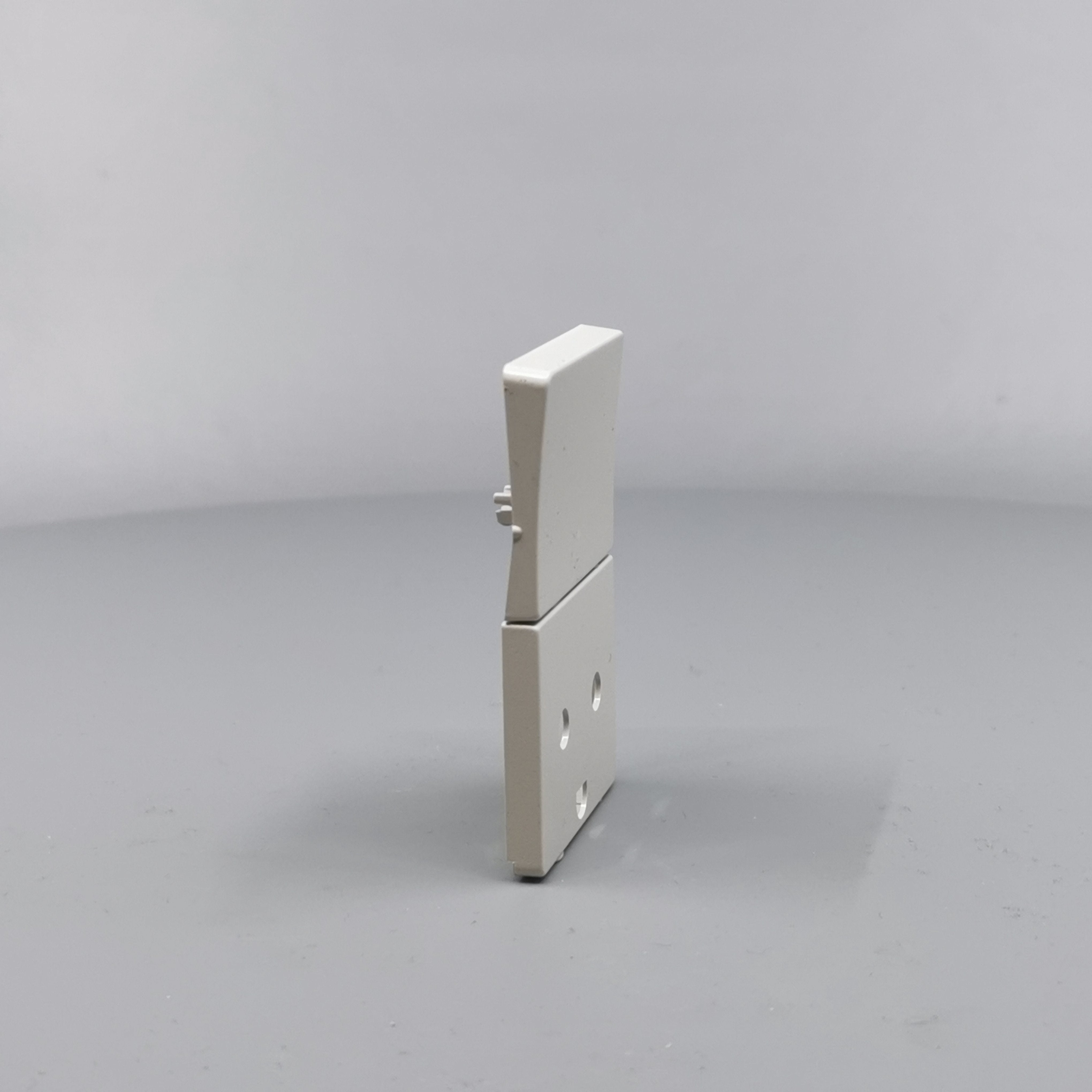 Fuga Tangent stikkontakt med jord lysegrå