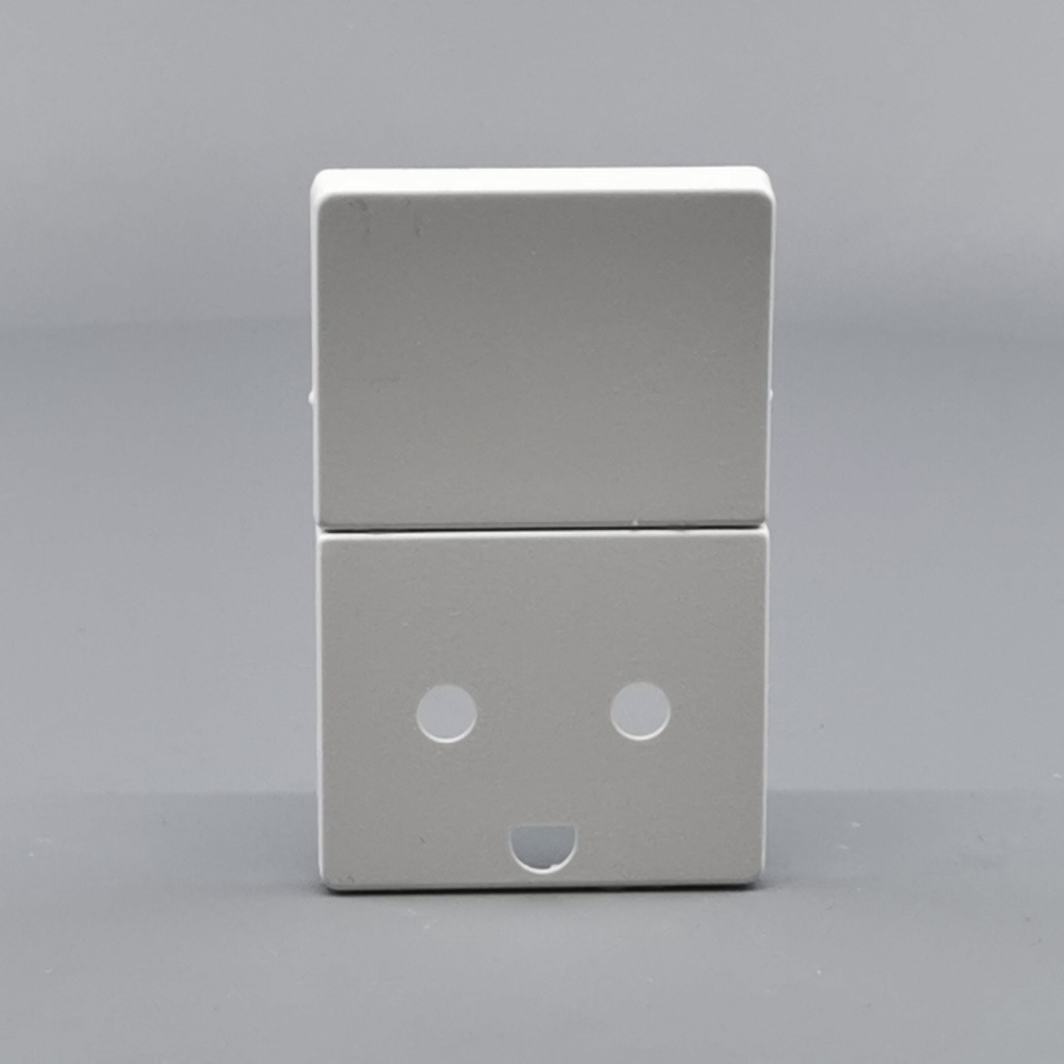 Fuga Tangent stikkontakt med jord hvid