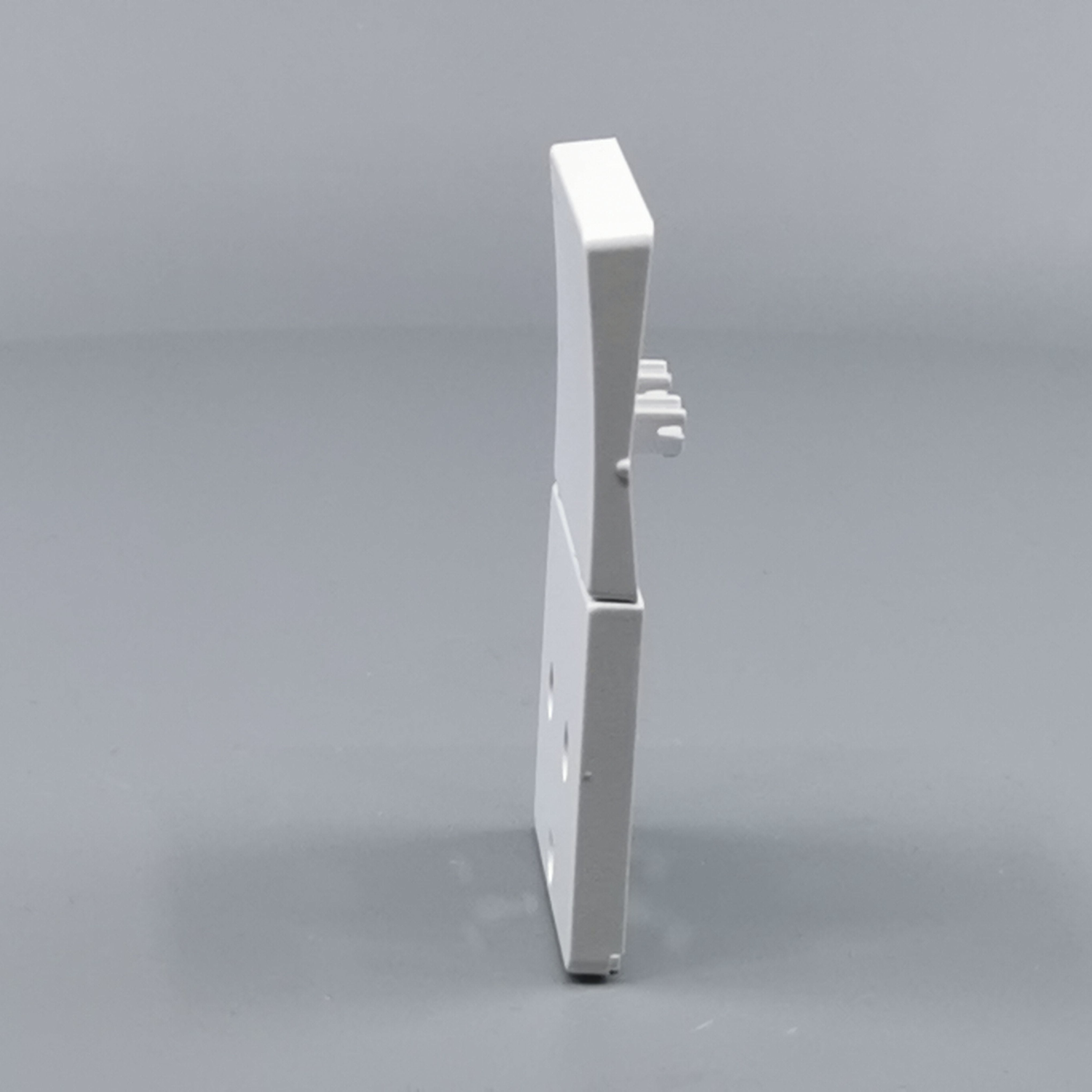 Fuga Tangent stikkontakt med jord hvid