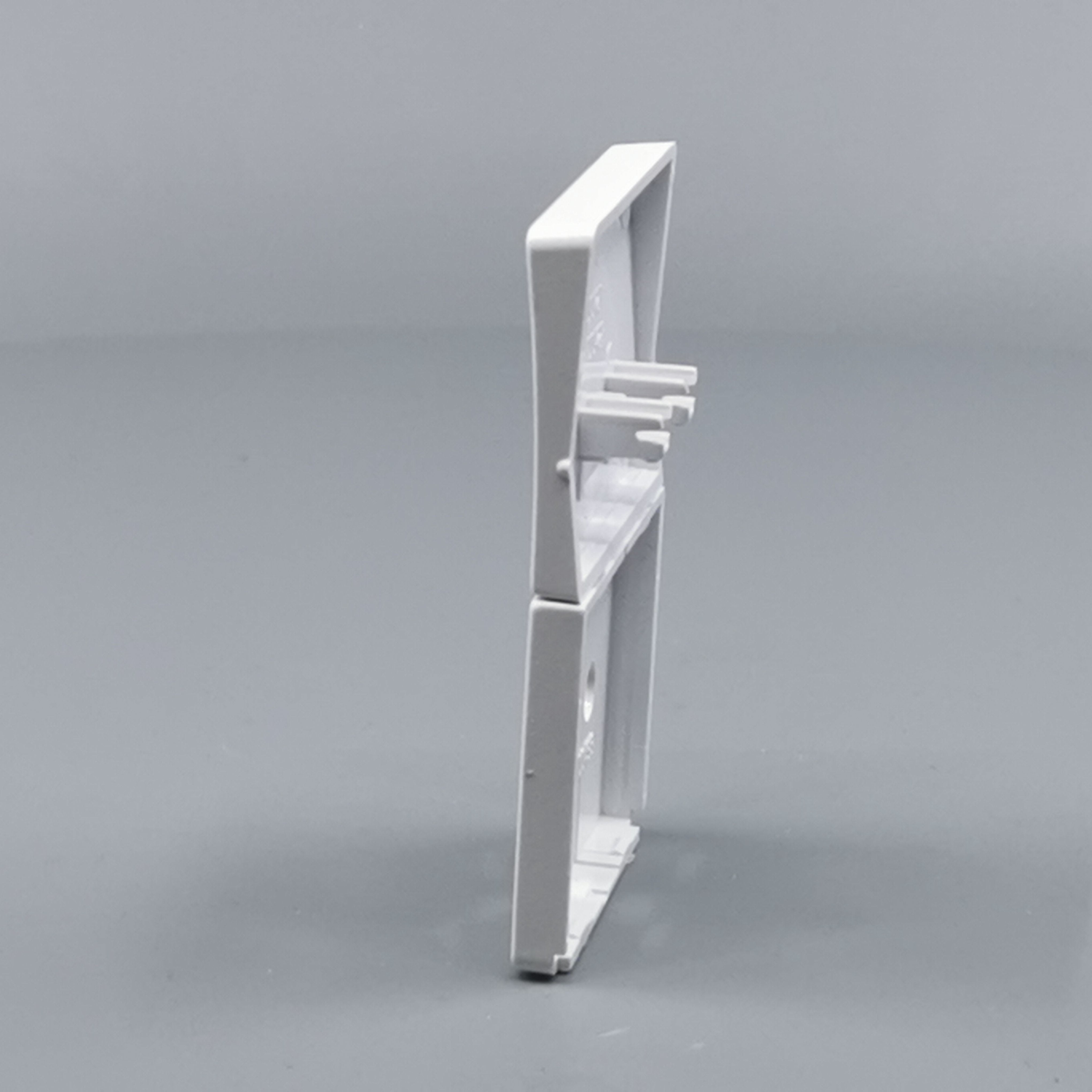 Fuga Tangent stikkontakt med jord hvid