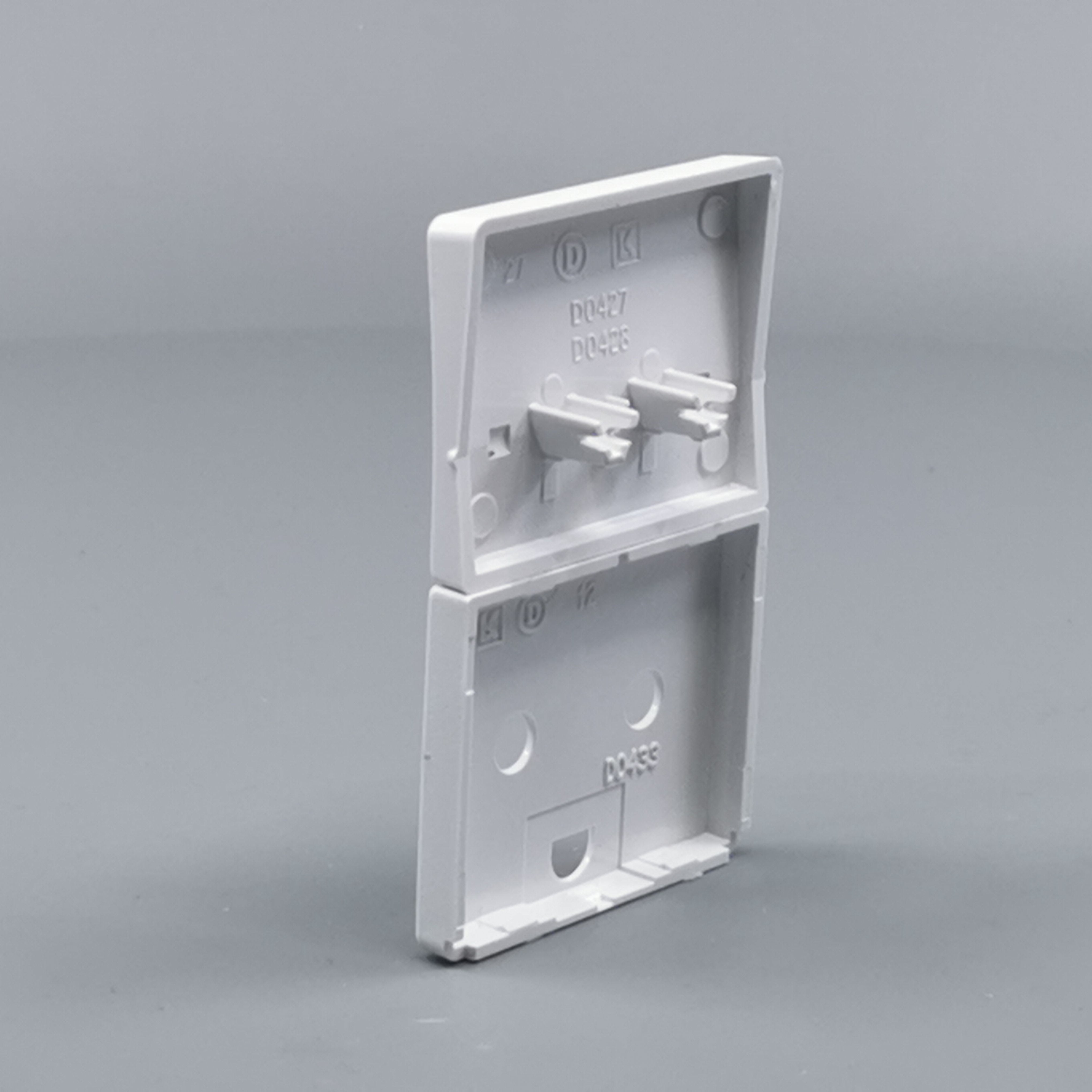 Fuga Tangent stikkontakt med jord hvid