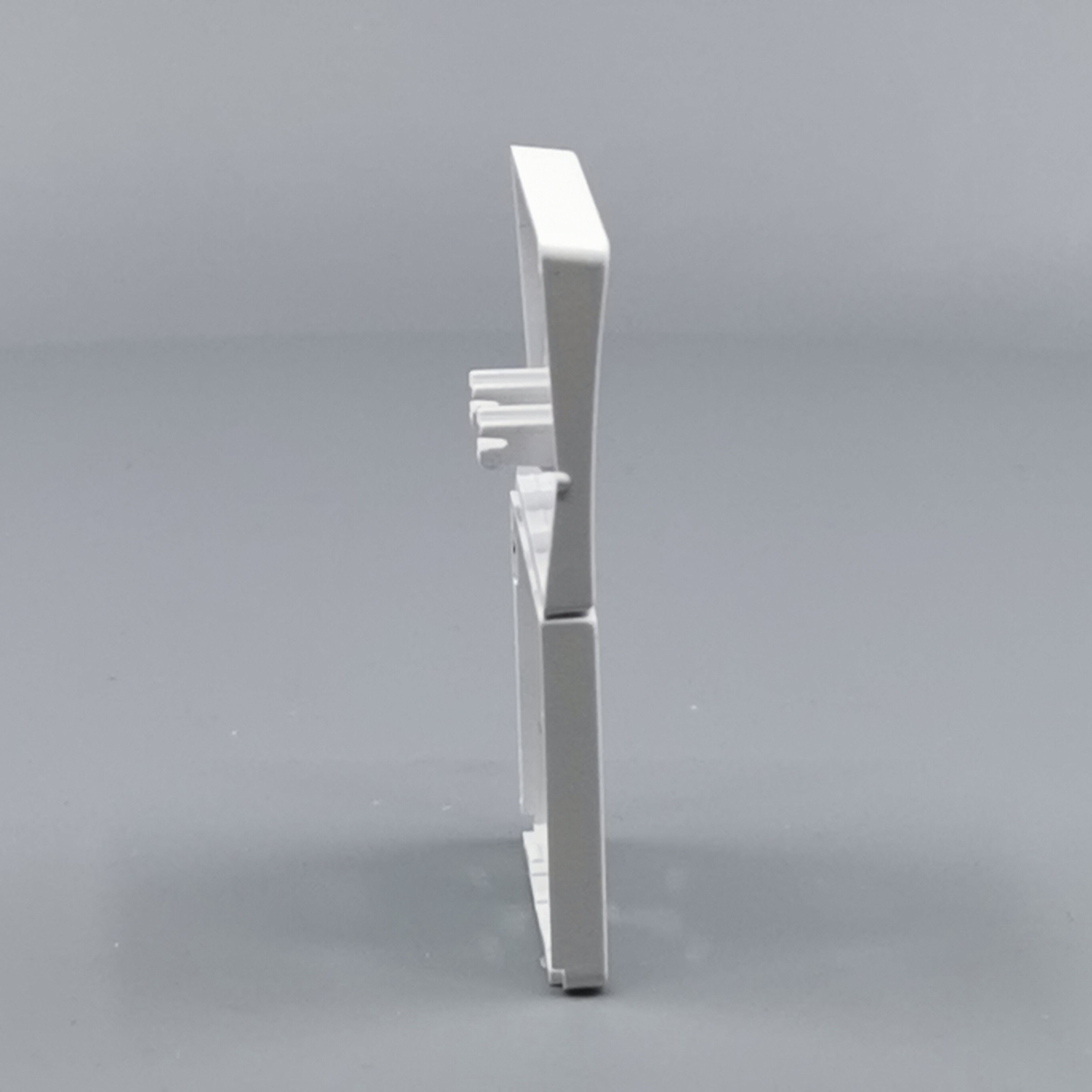 Fuga Tangent stikkontakt med jord hvid