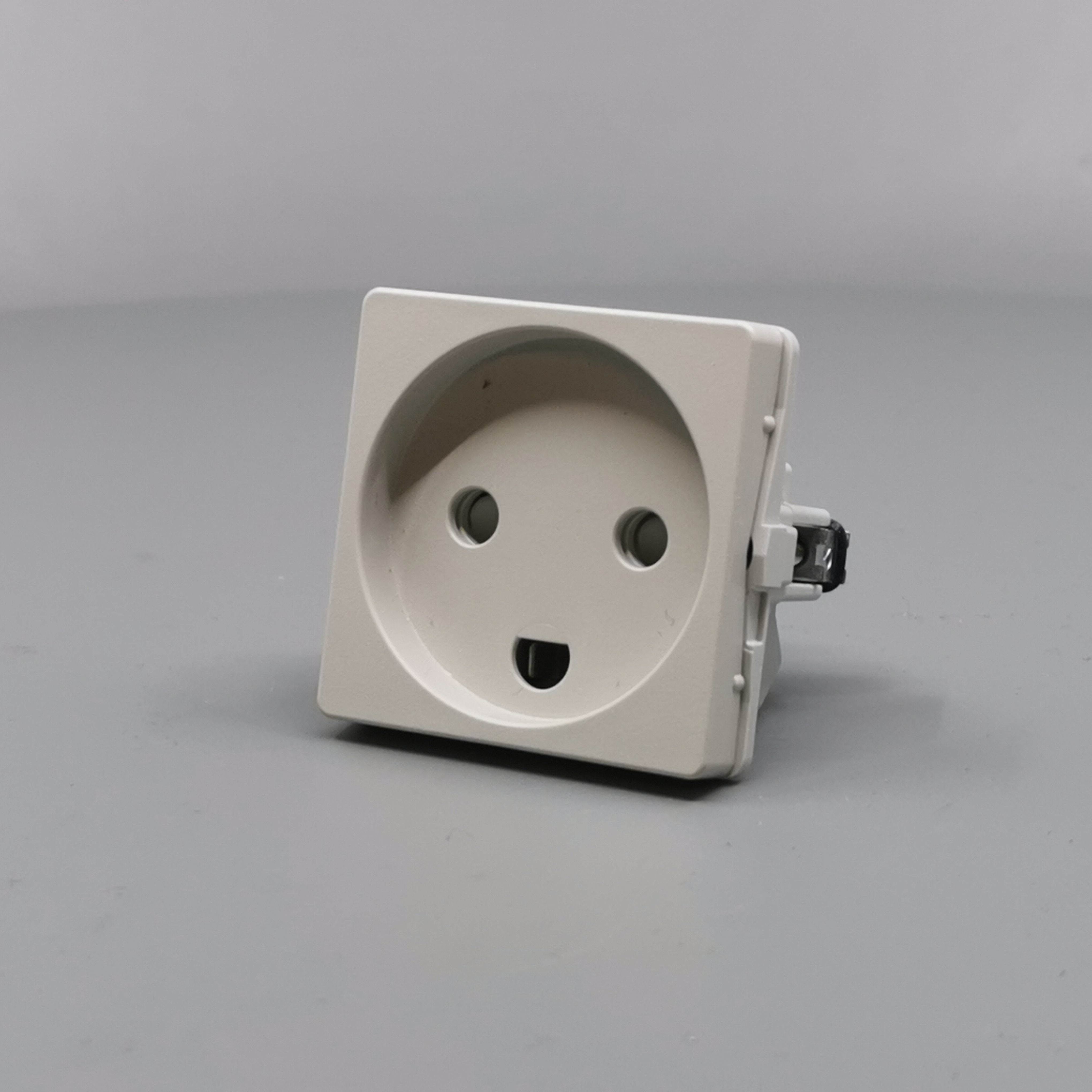 Fuga Stikkontakt 1 modul 2-pol med jord lysegrå